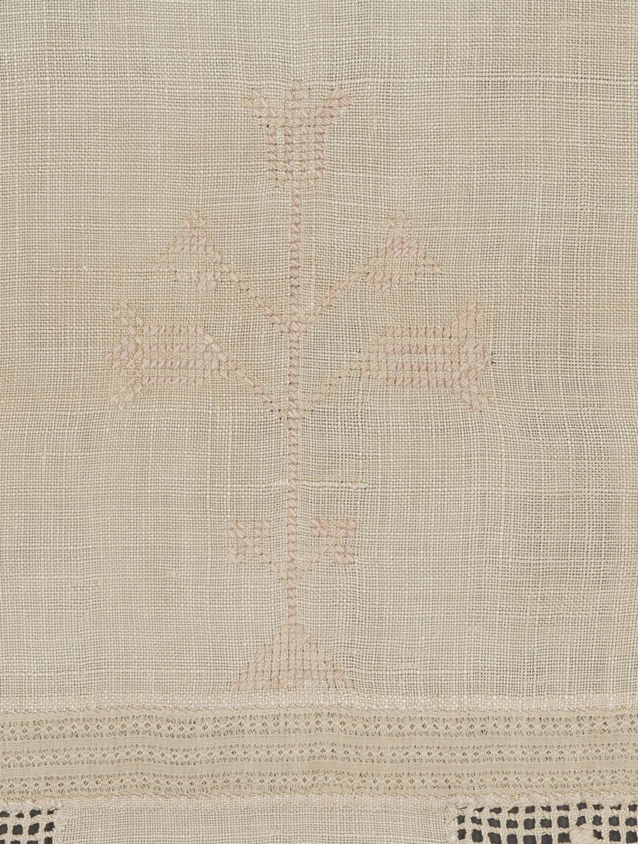 1969.1147 Towel, detail 12