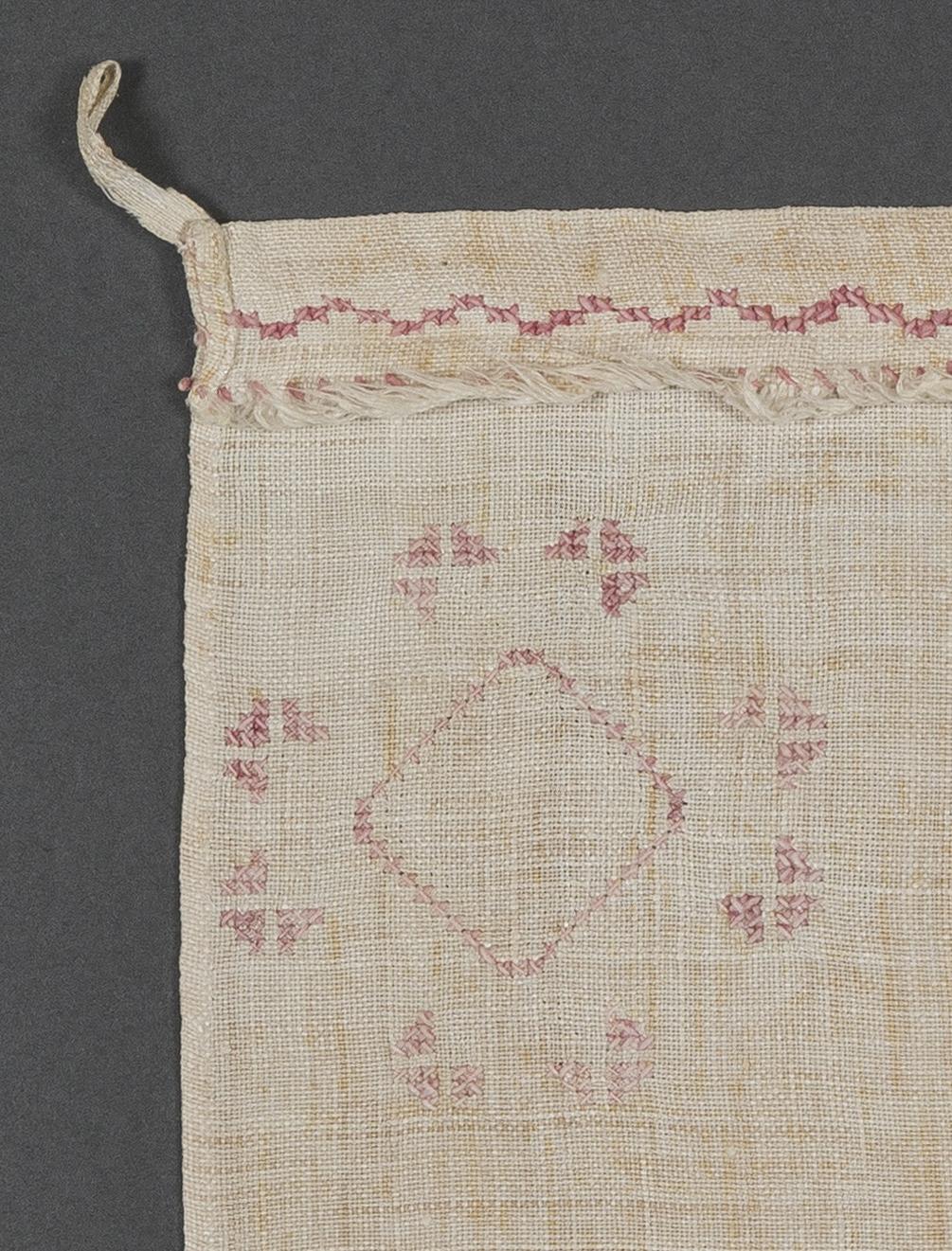 1969.1149 Towel, detail 2