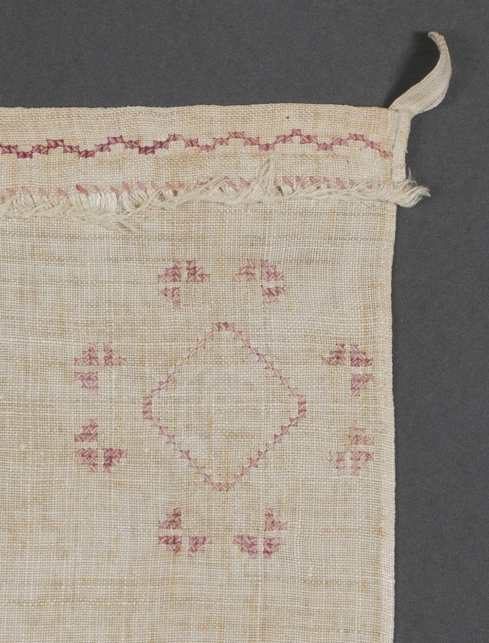 1969.1149 Towel, detail 4