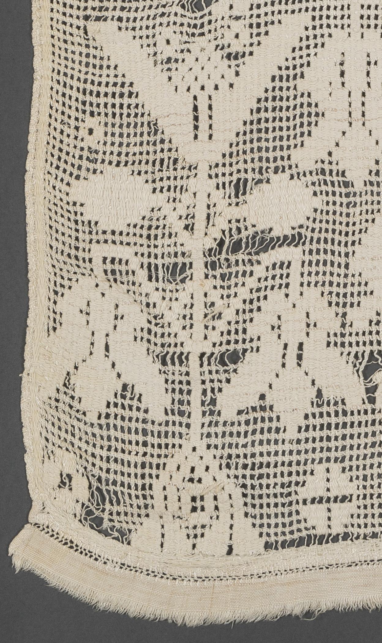 1969.1153 Towel, detail 13