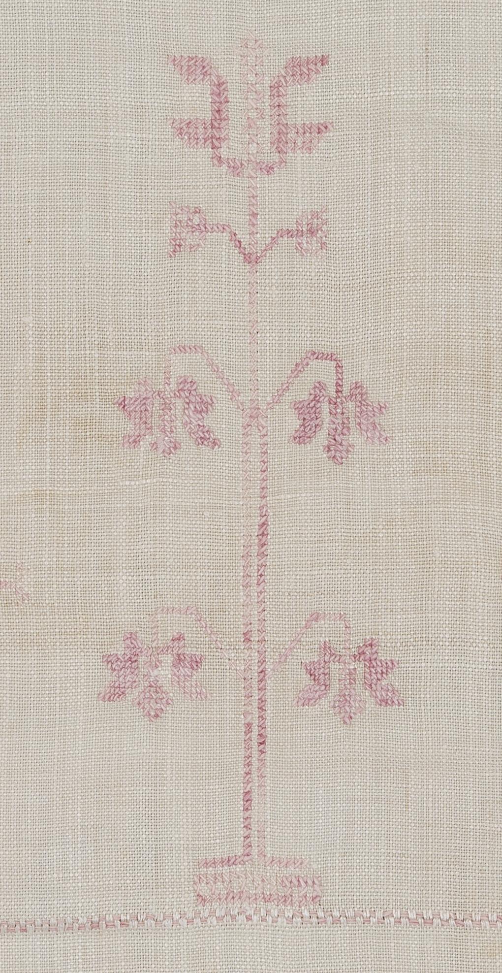 1969.1155 Towel, detail 8