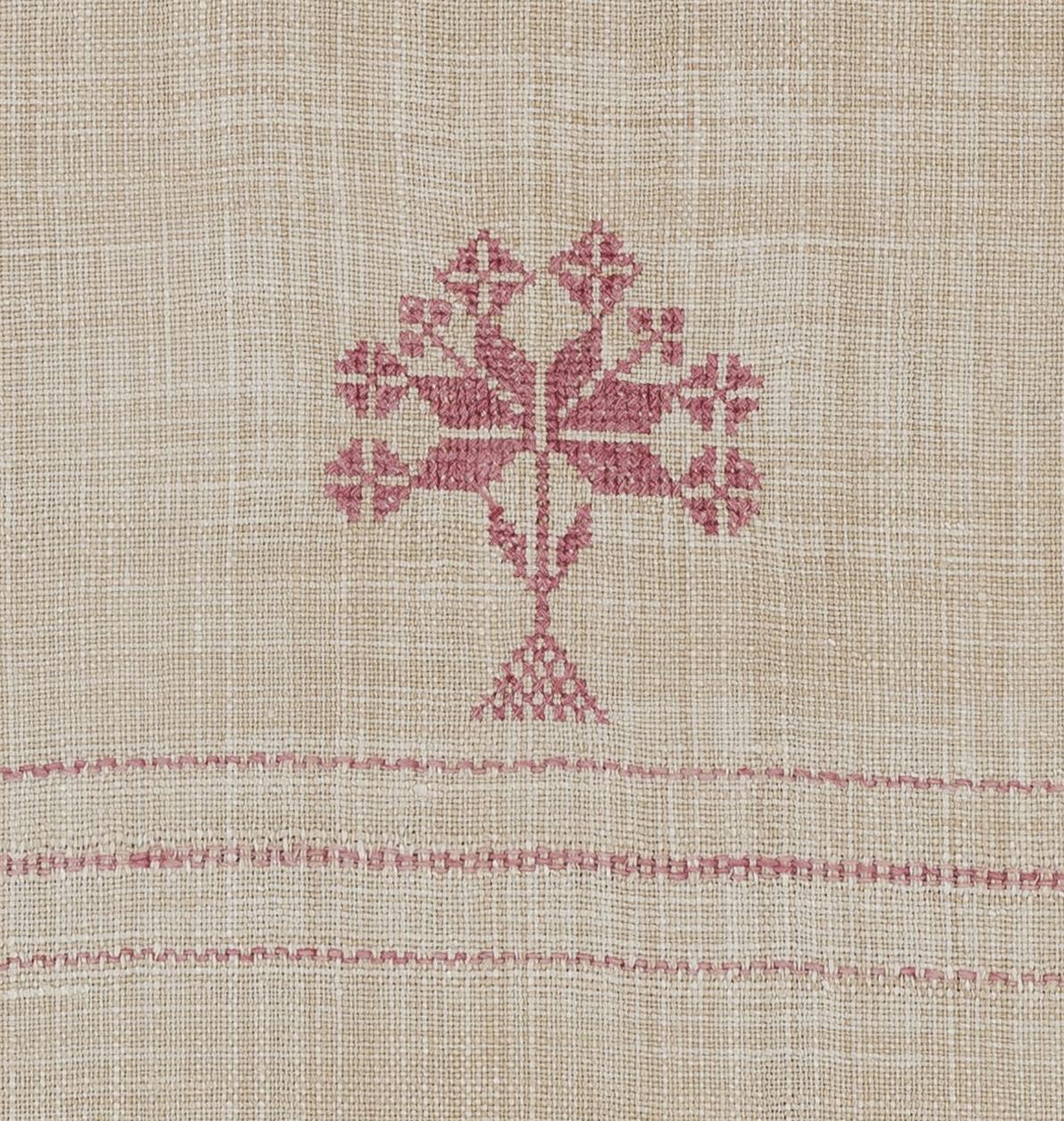 1969.1159 Towel, detail 11