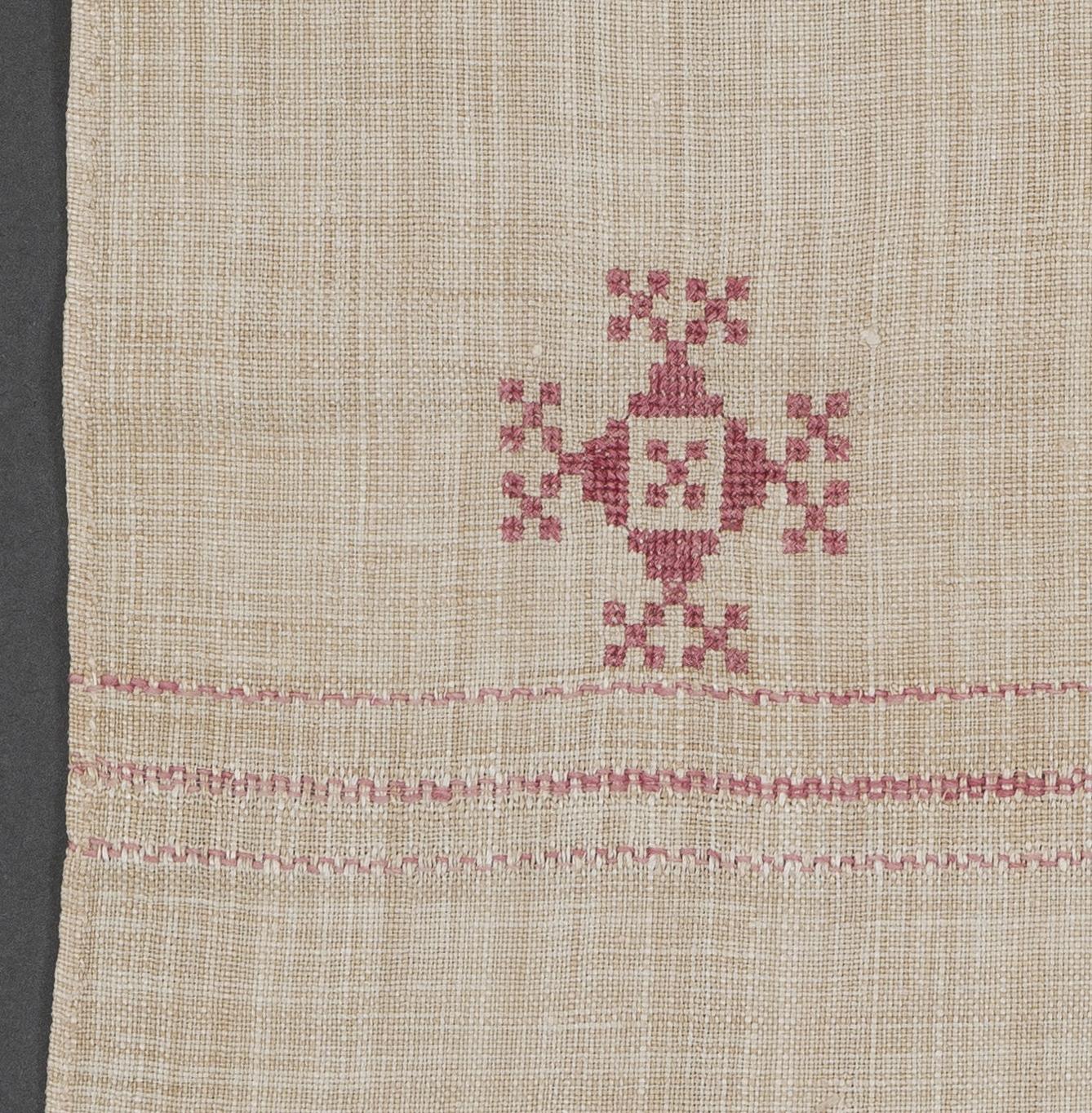 1969.1159 Towel, detail 18