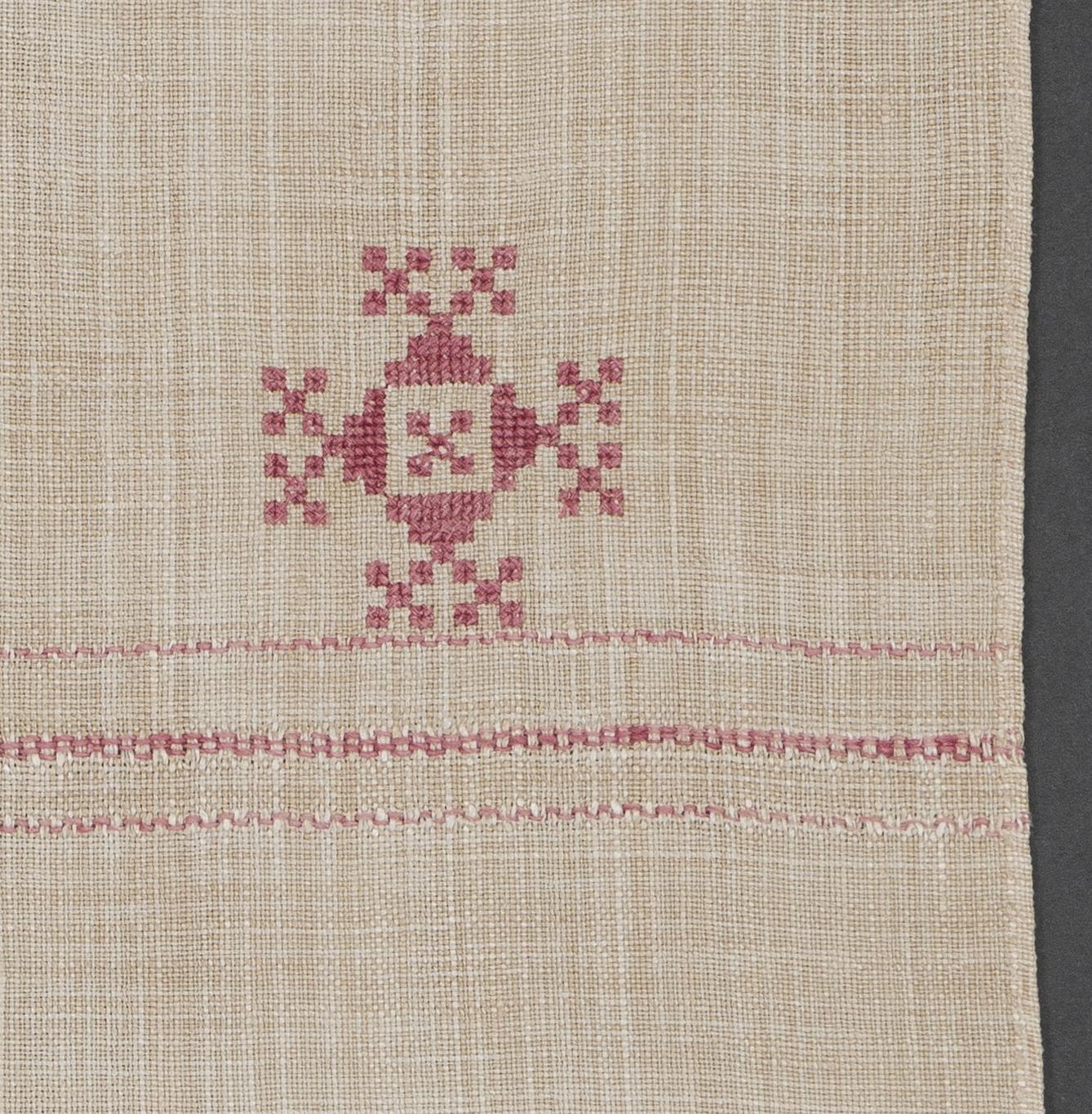 1969.1159 Towel, detail 20