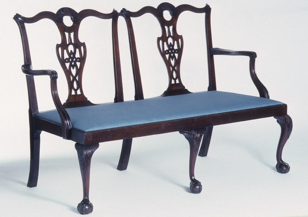1957.0031.005 Settee