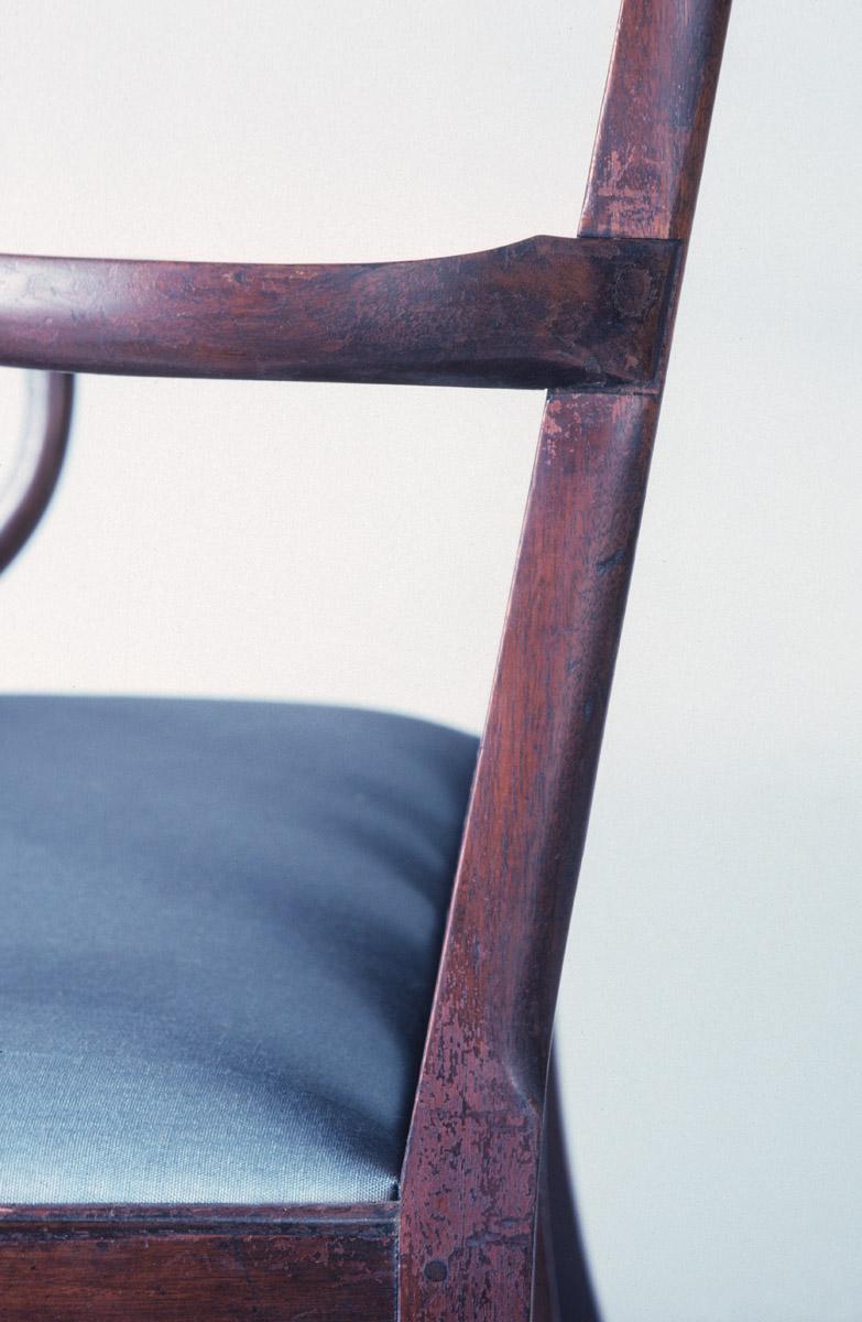 1957.0031.005 Settee, detail 2