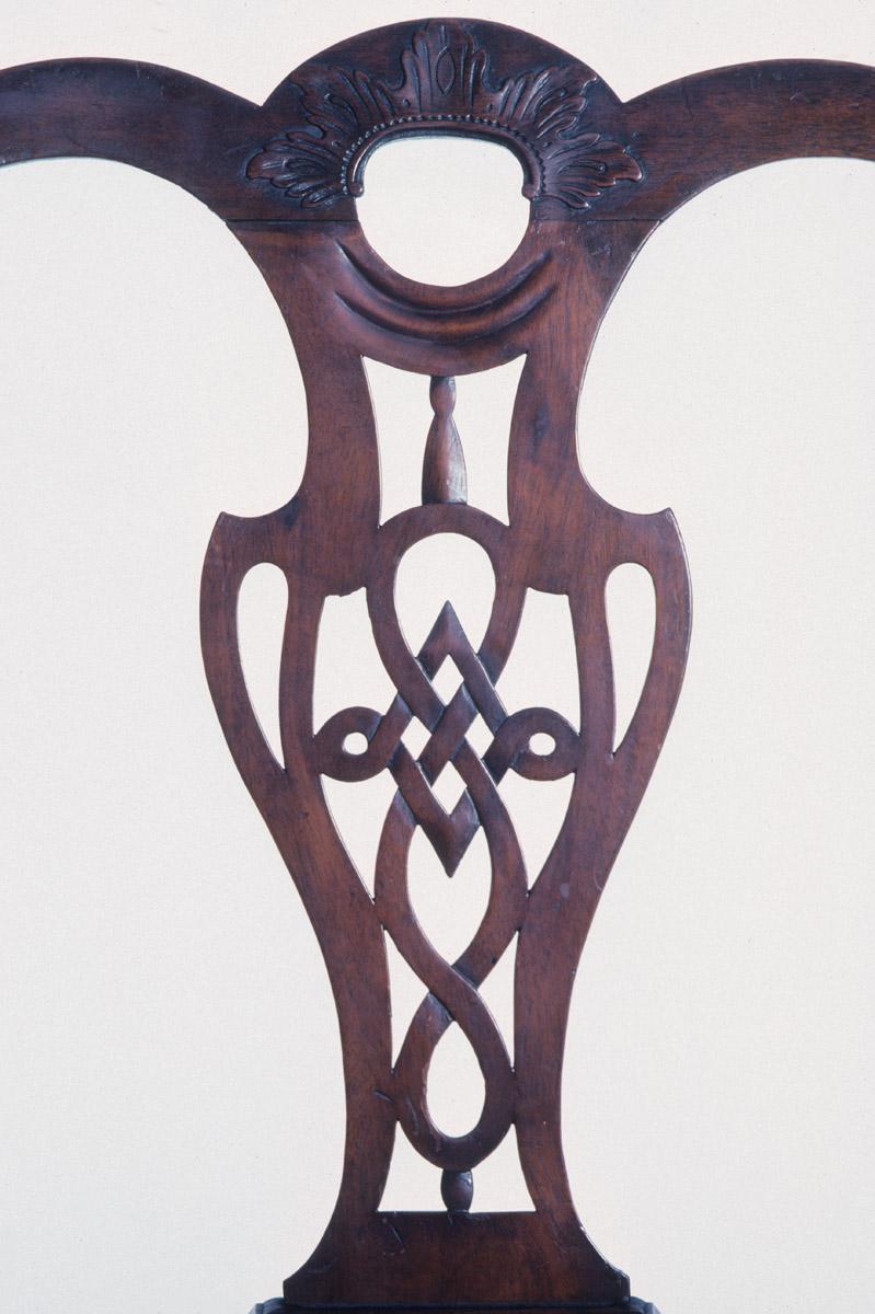 1957.0031.005 Settee, detail 3