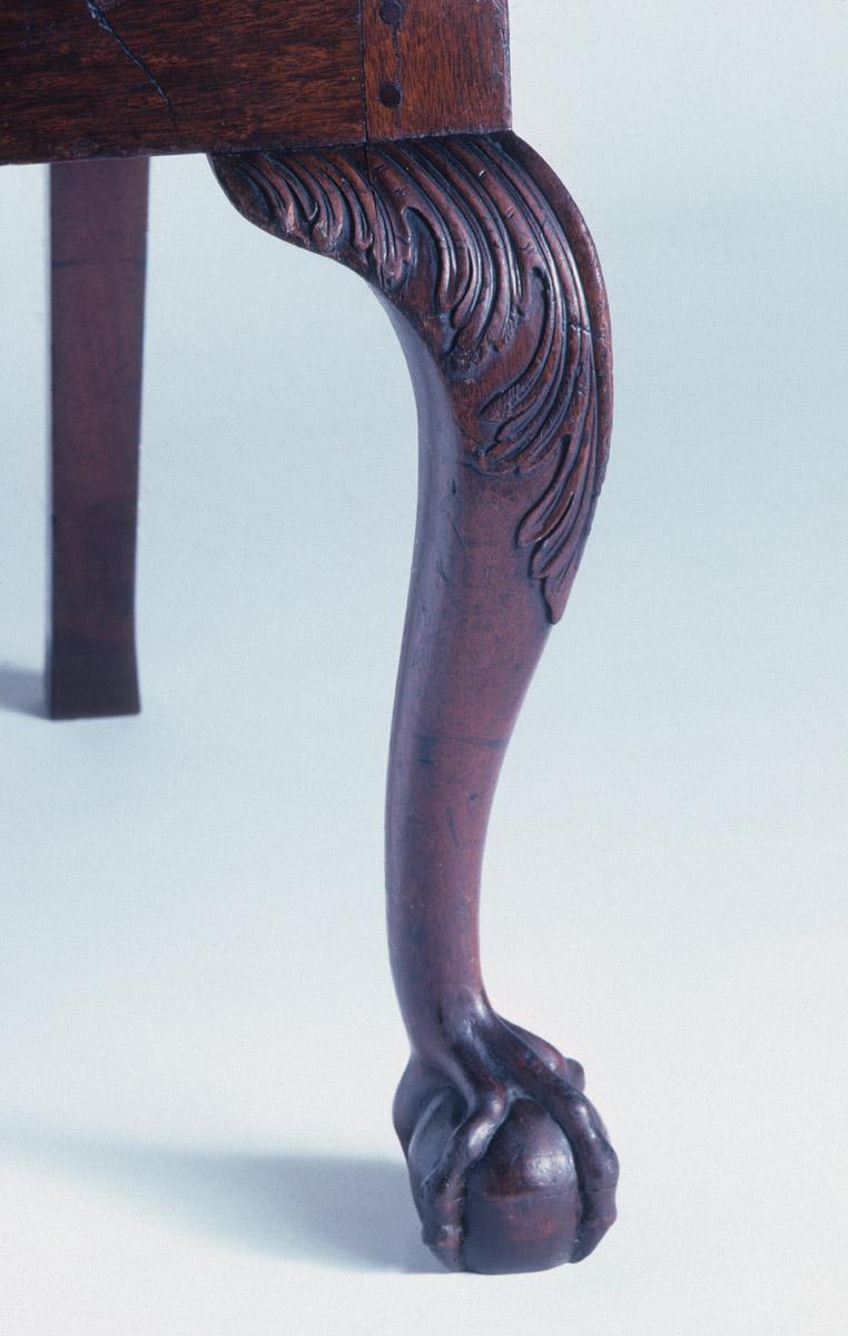 1957.0031.005 Settee, detail 4