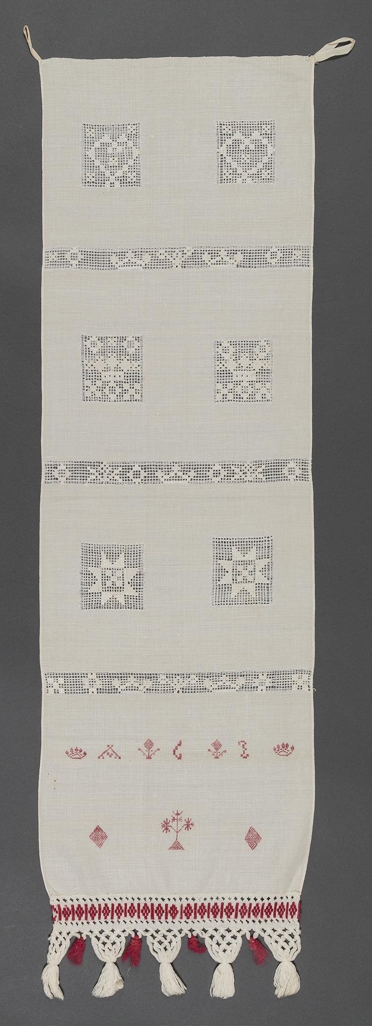 1969.1162 Towel, view 1