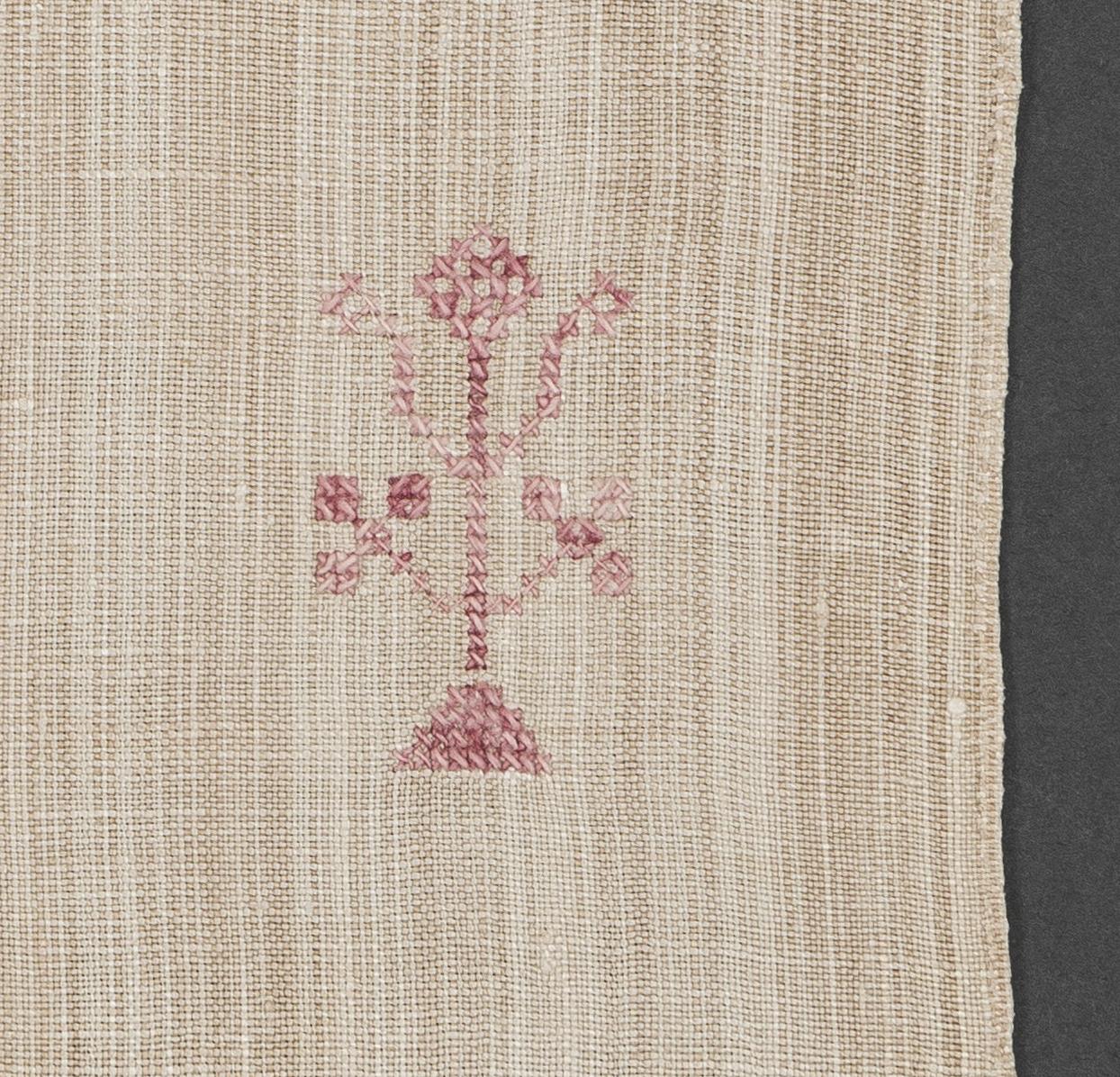 1969.1165 Towel, detail 13