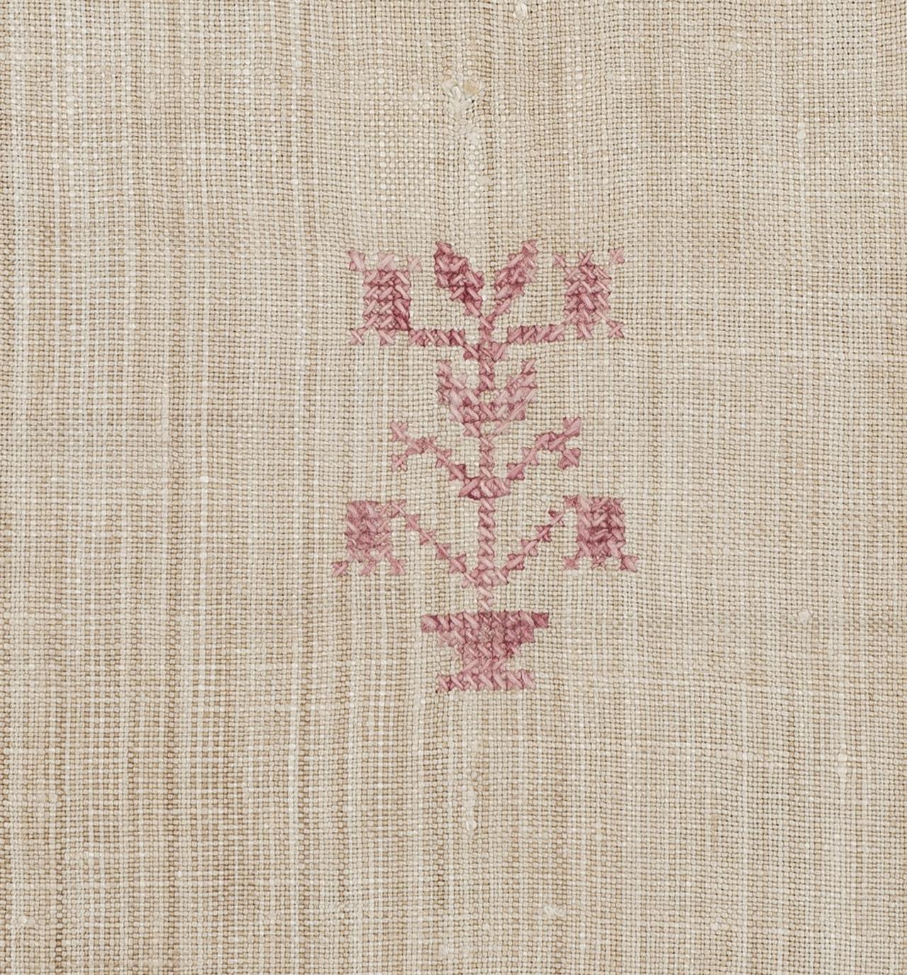 1969.1165 Towel, detail 8