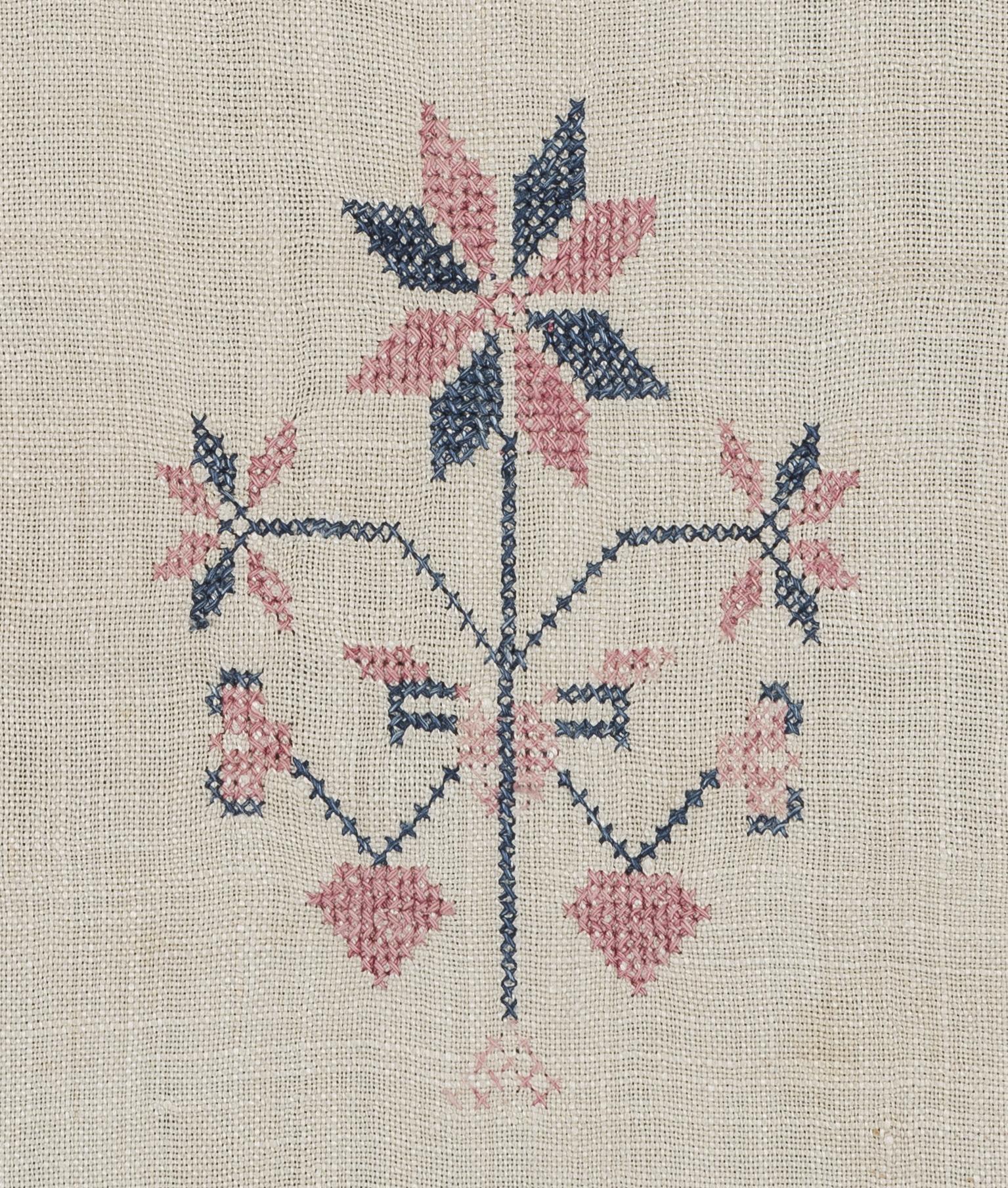 1969.1166 Towel, detail 14