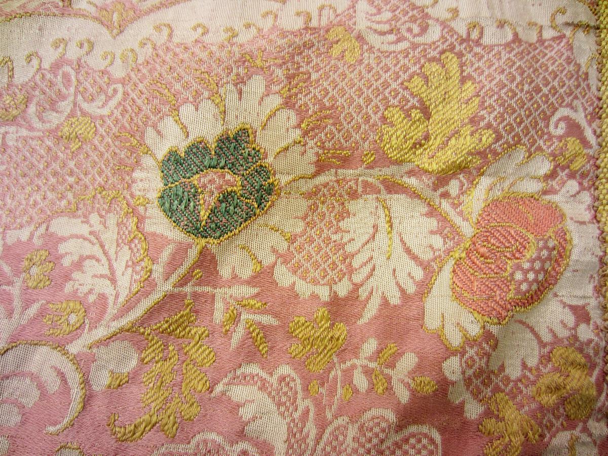 1969.1276 Cope, Detail