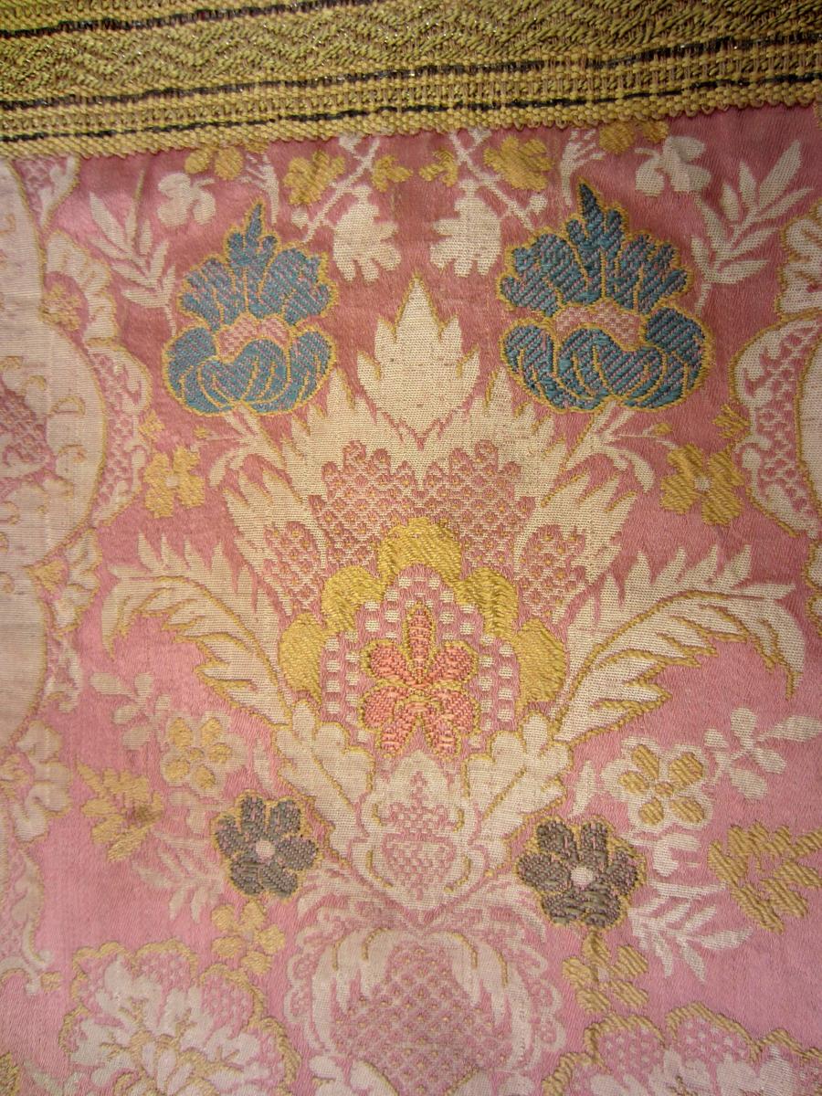 1969.1276 Cope, Detail 2
