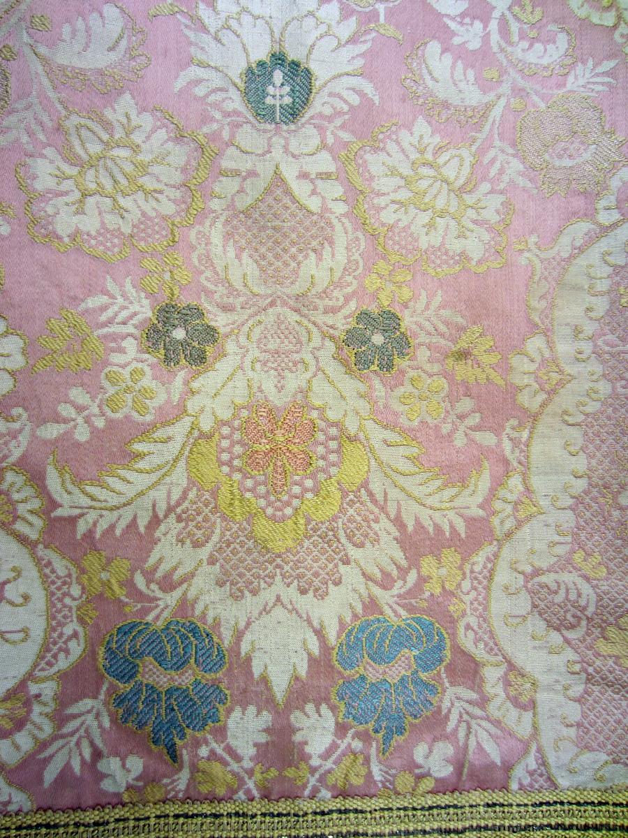 1969.1276 Cope, Detail 3