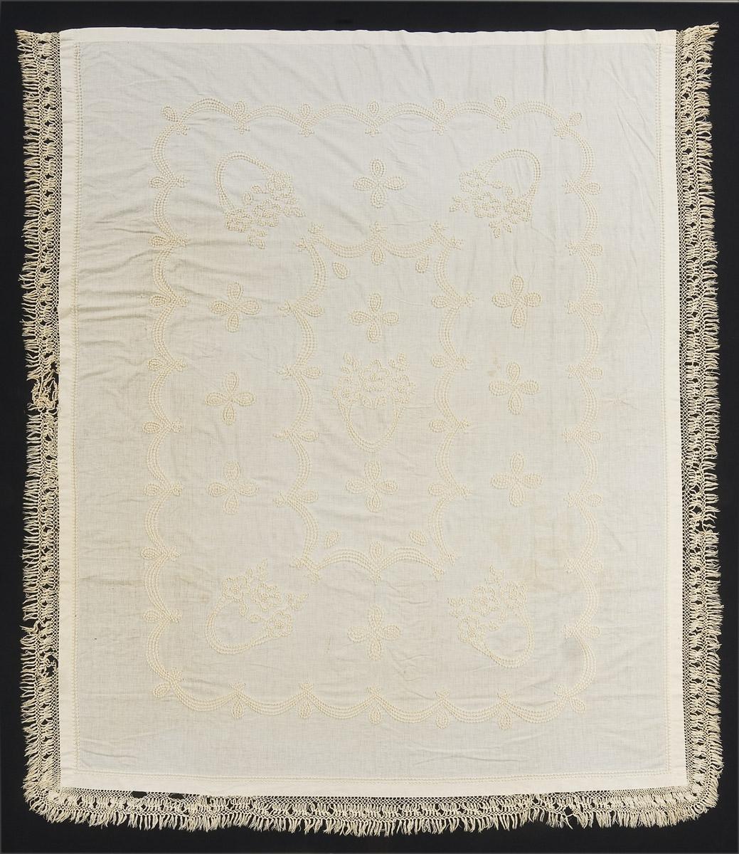 1969.1285 Bedcover, bedspread, whitework