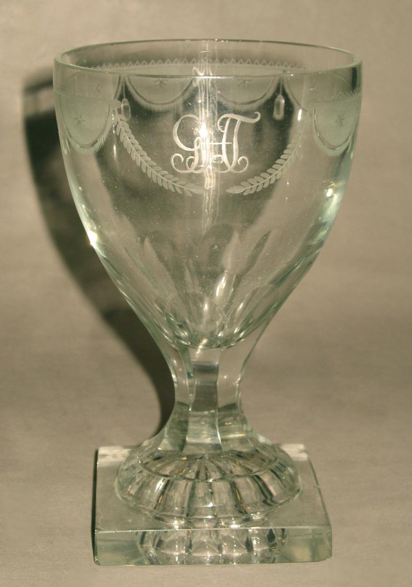 1969.1337 Glass rummer