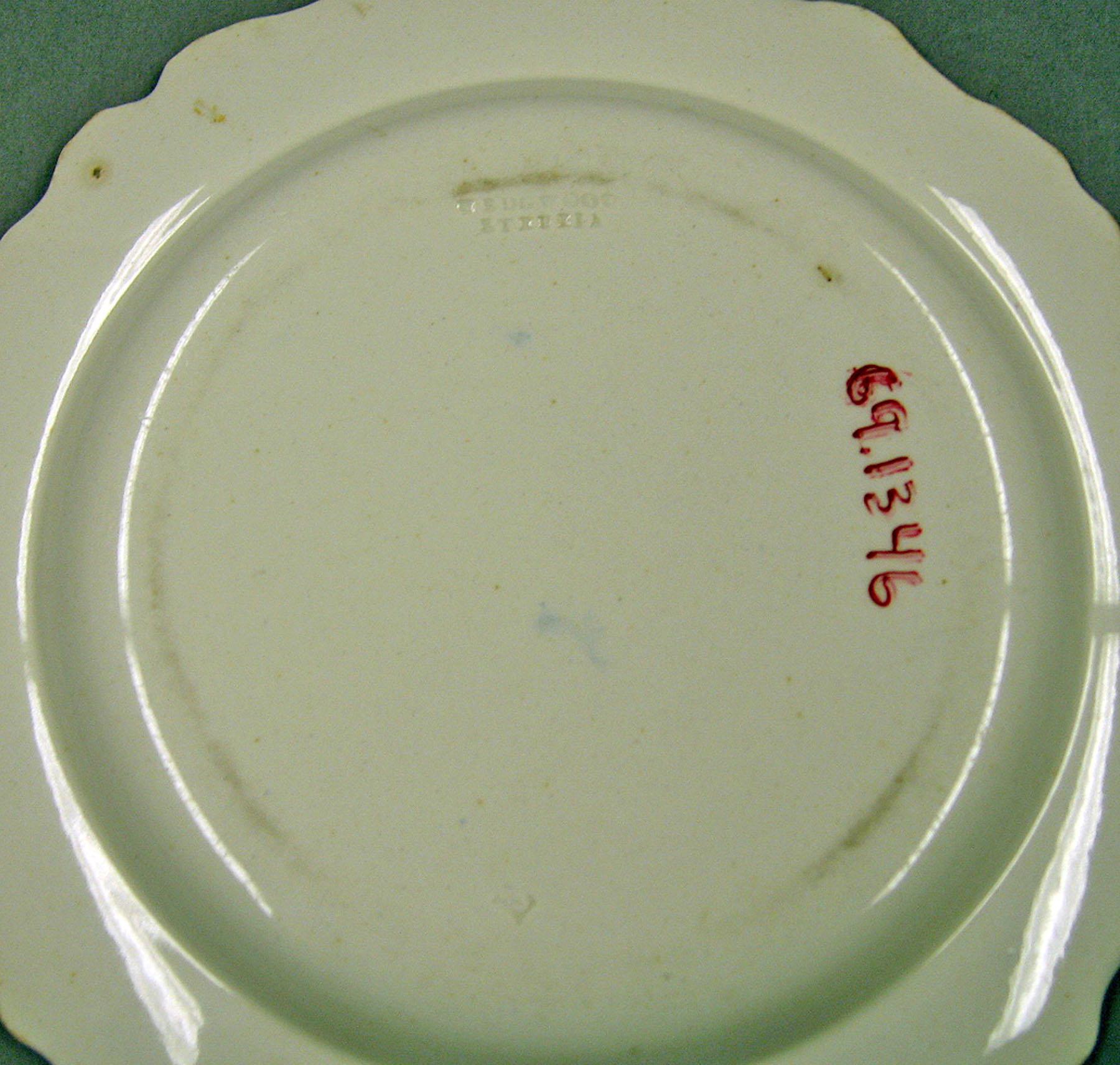 1969.1346 Pearlware plate (mark)