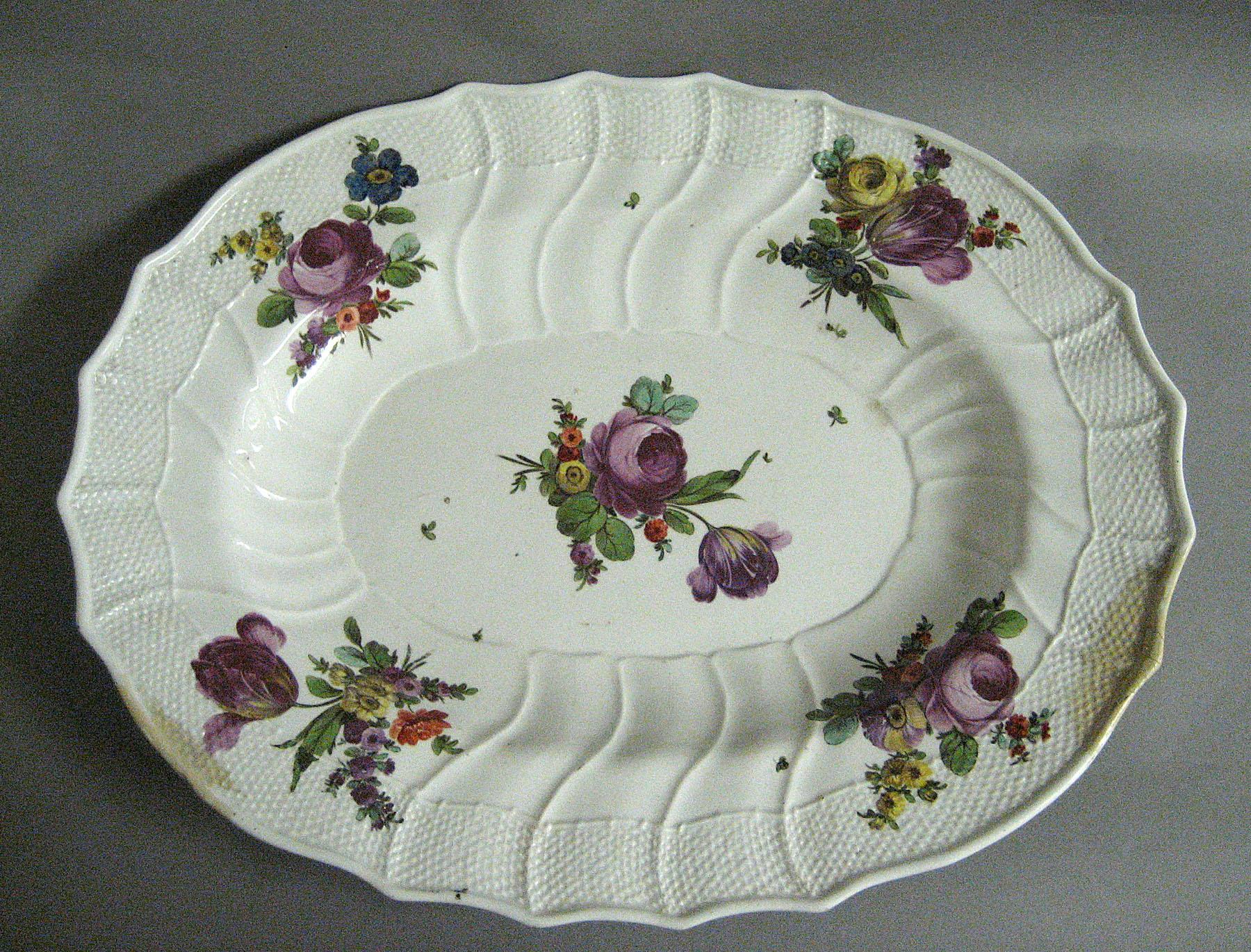 1969.1347.004 Dish