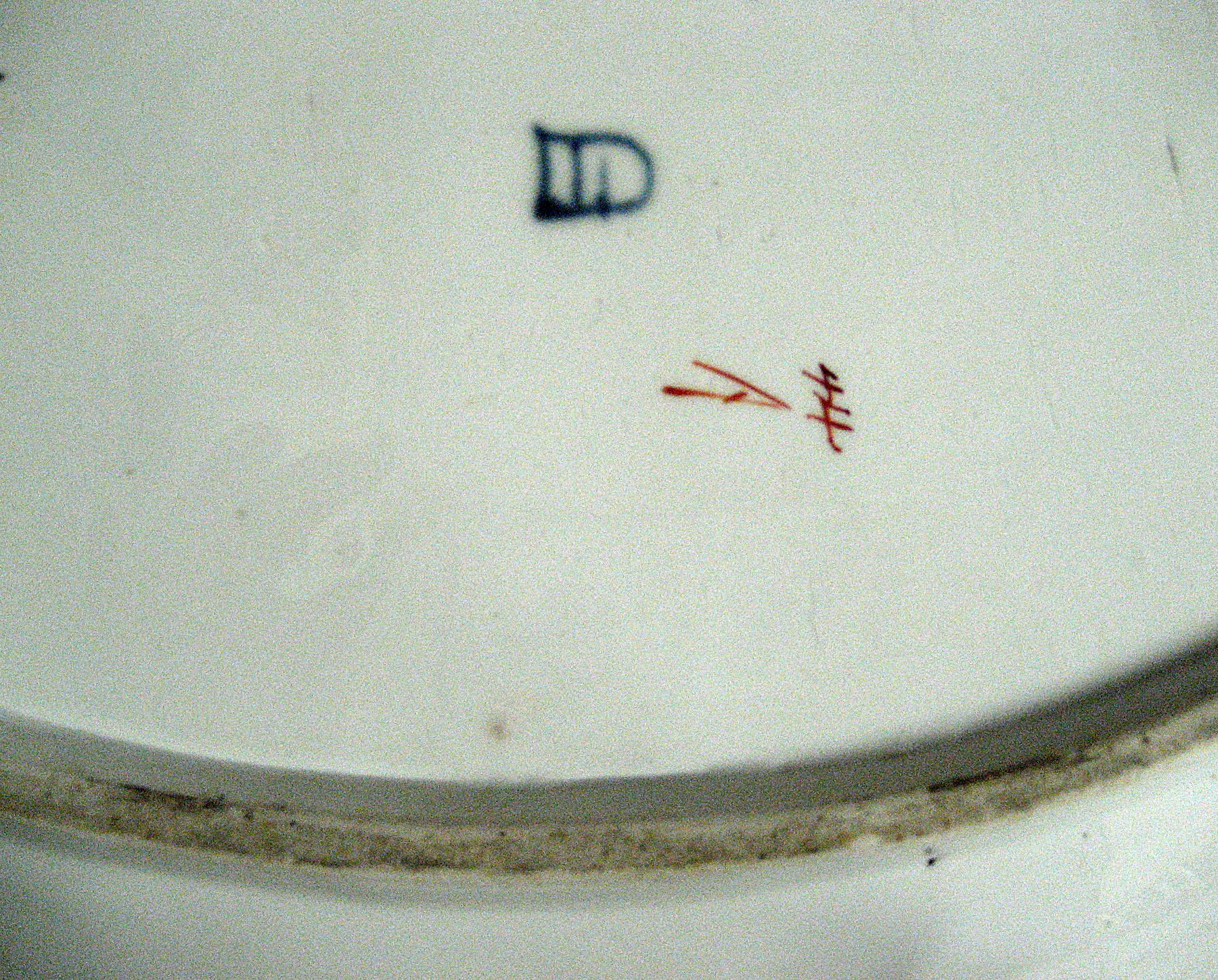 1969.1347.004 (mark) Dish