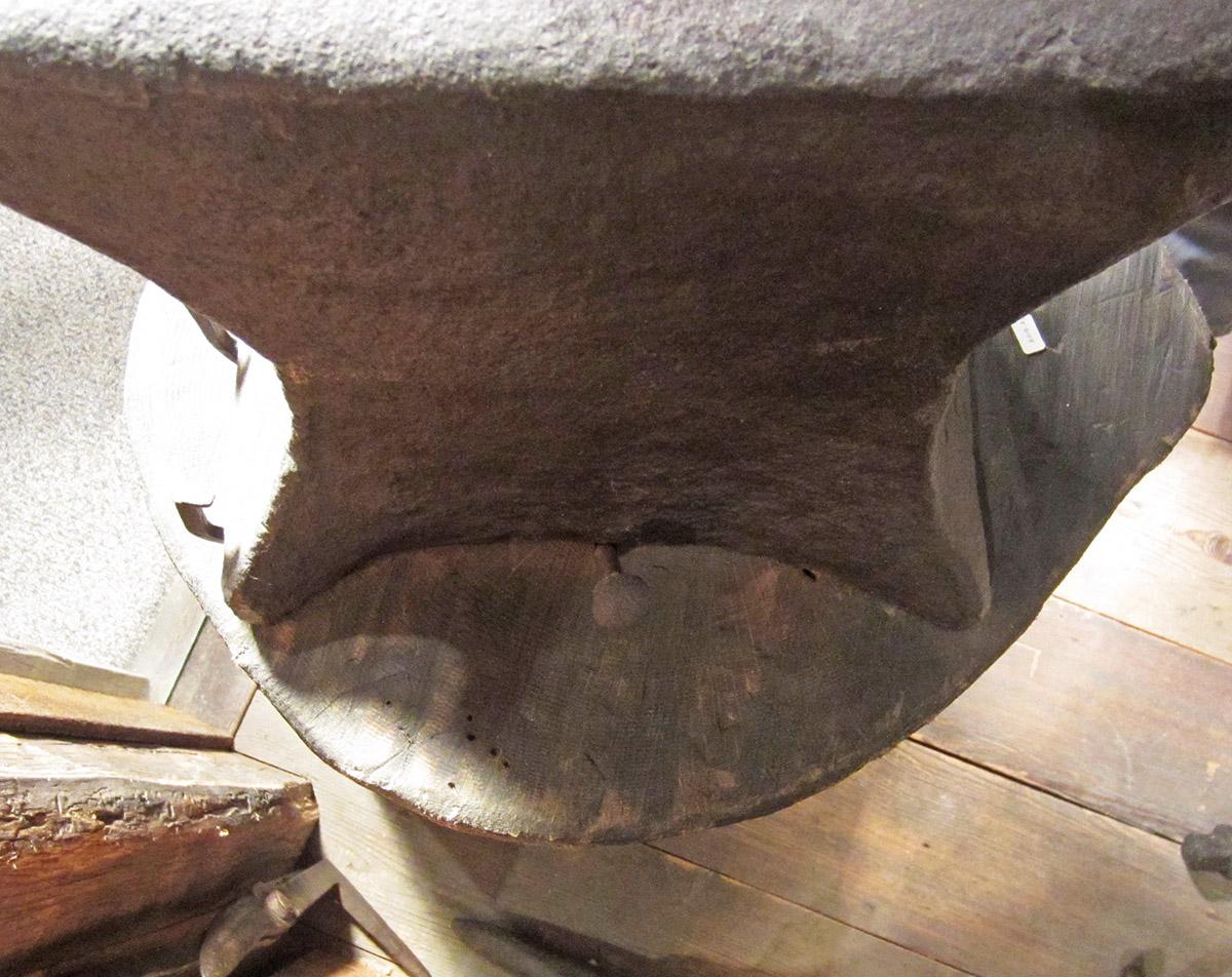 1957.0034.005 A, Anvil, side 2