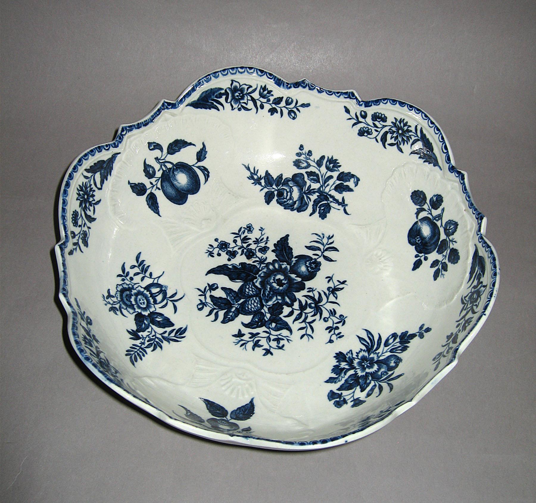 1969.1350.002 Salad or junket bowl