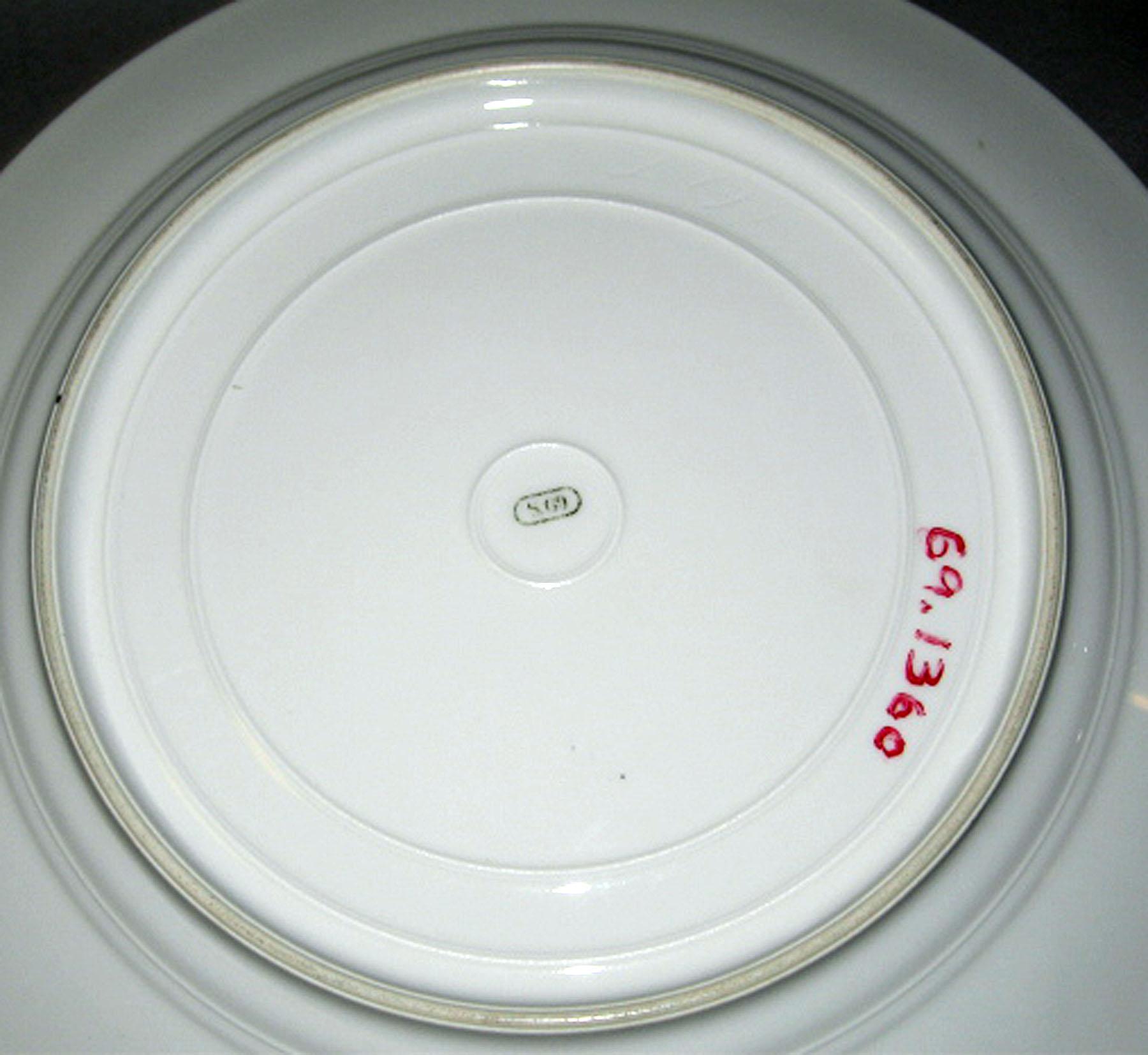 1969.1360 Sèvres porcelain plate (underside)