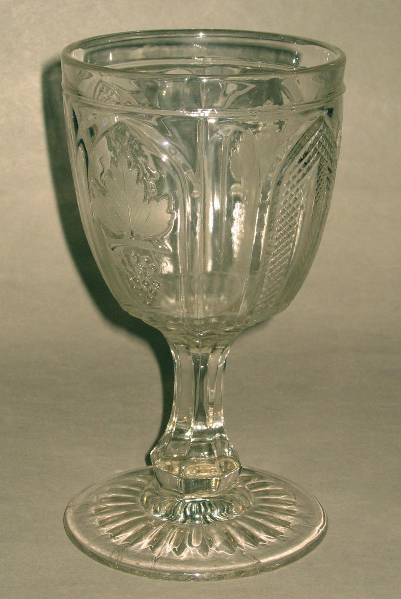 1969.1370 Glass goblet