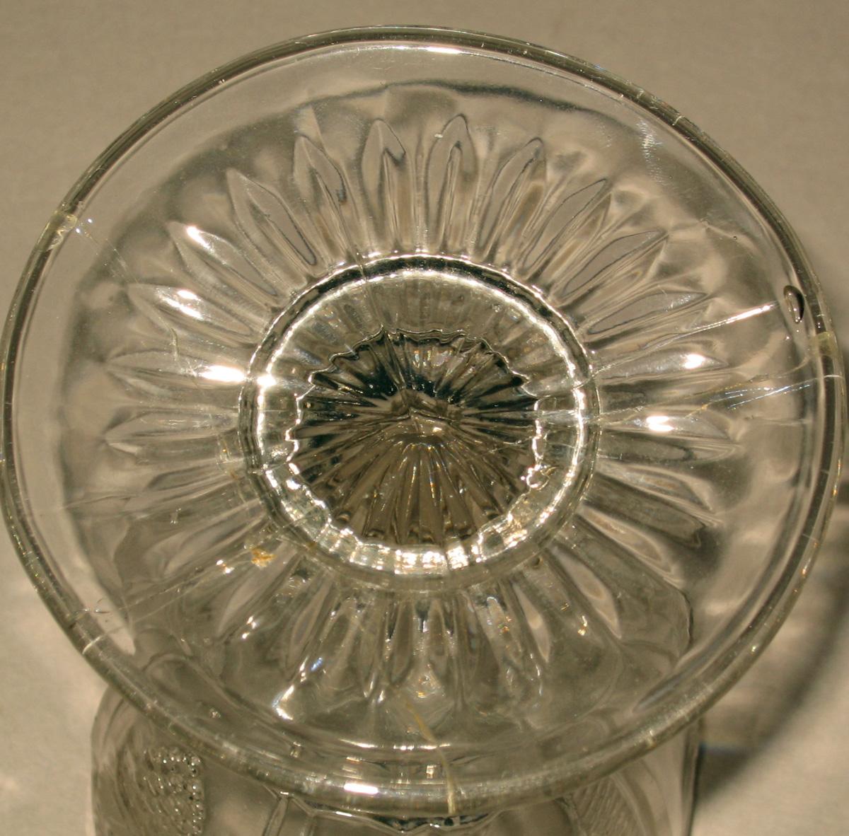 1969.1370 Glass goblet (underside)
