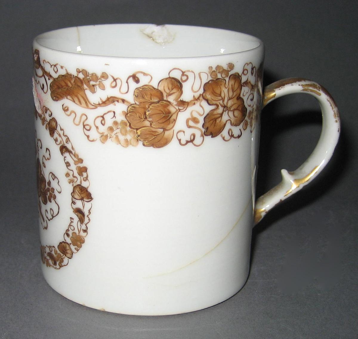 1969.1376 A Porcelain Coffee Can