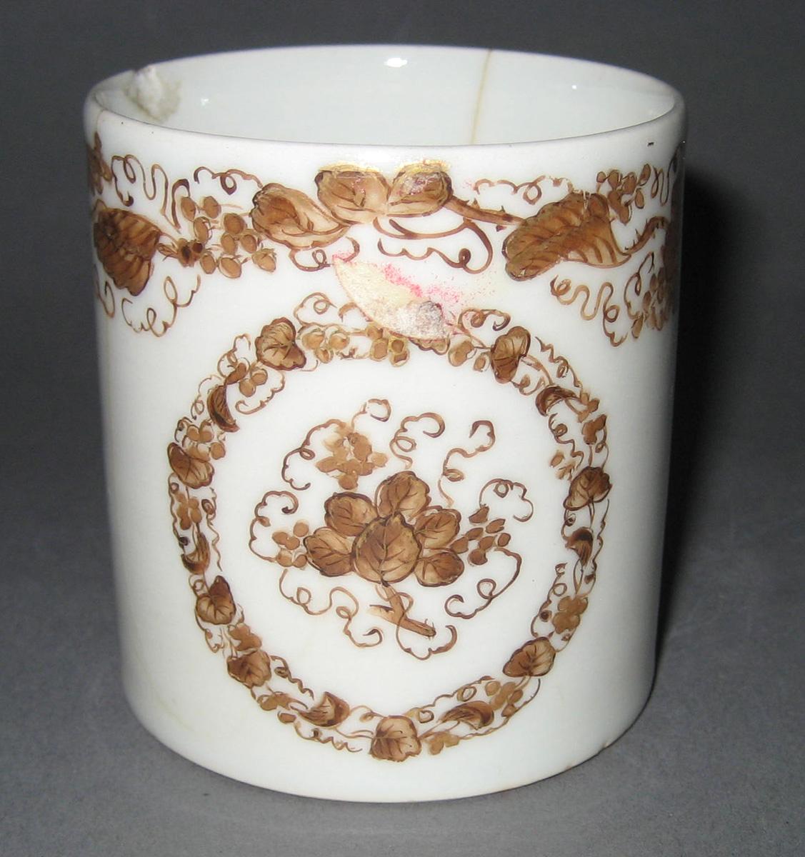 1969.1376 A Porcelain Coffee Can front