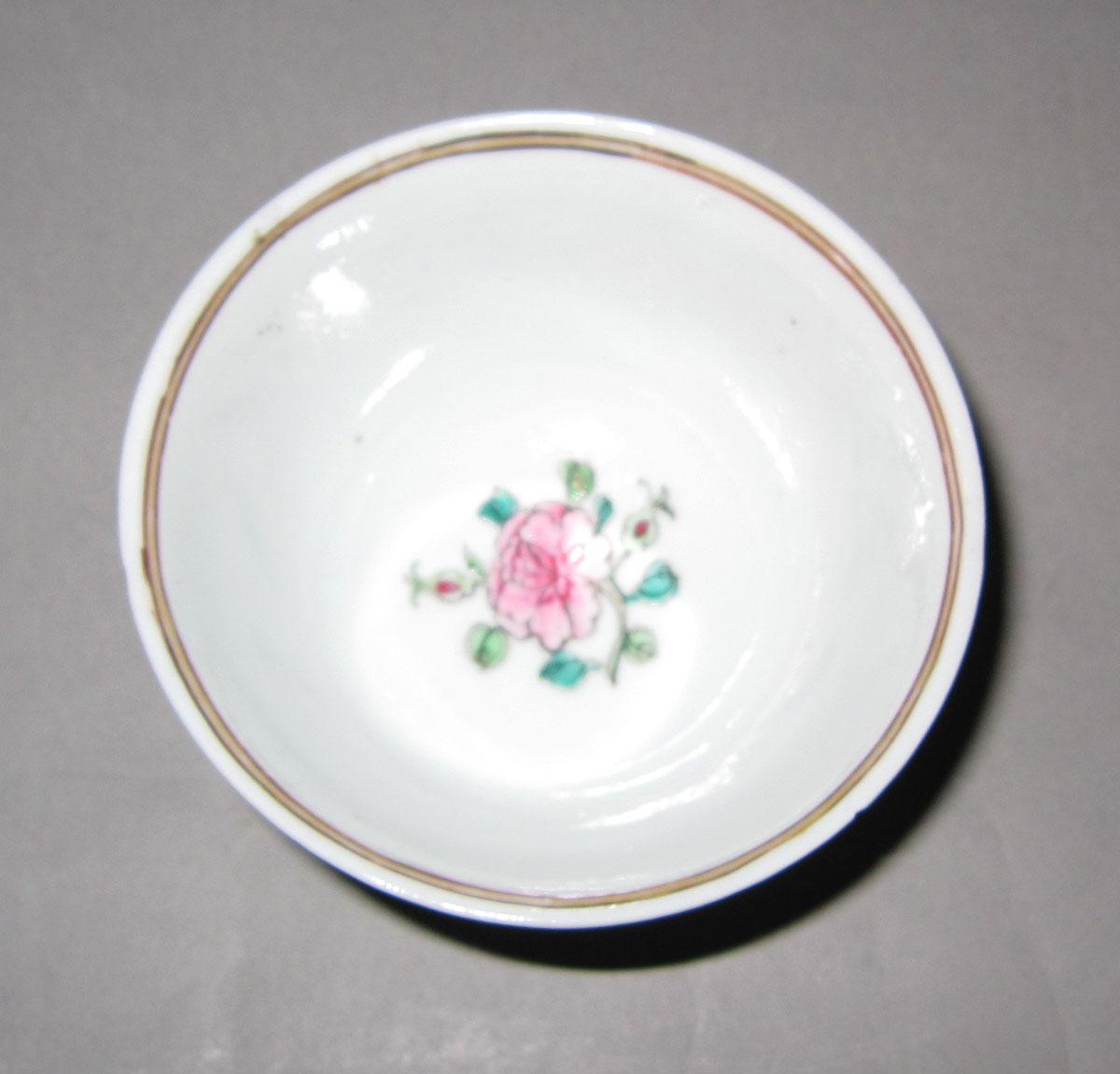 1969.1379 A Porcelain teacup top
