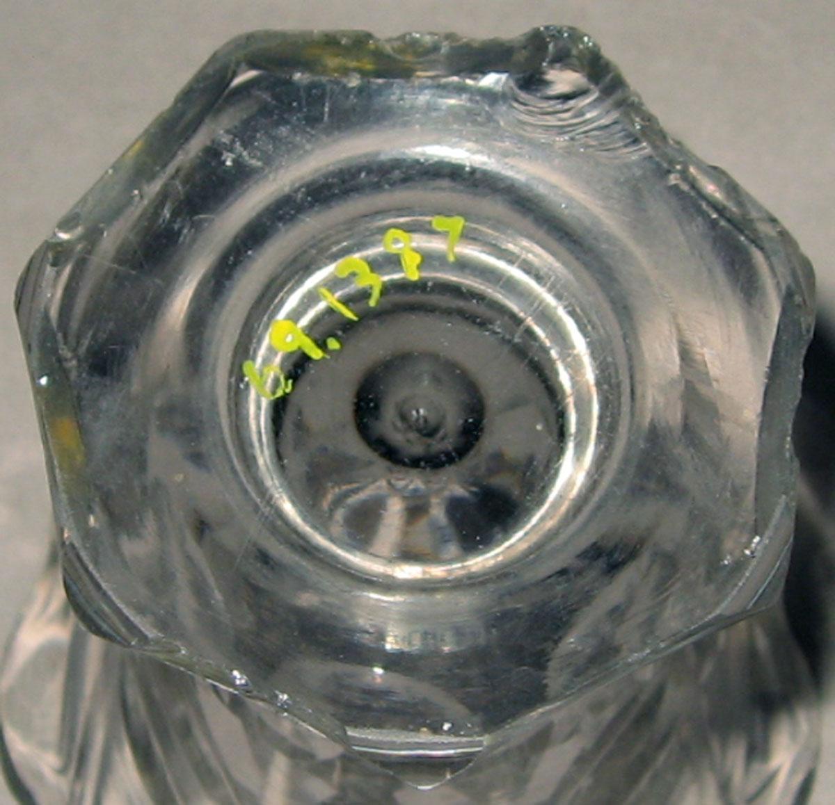 1969.1397 Glass jelly glass (underside)