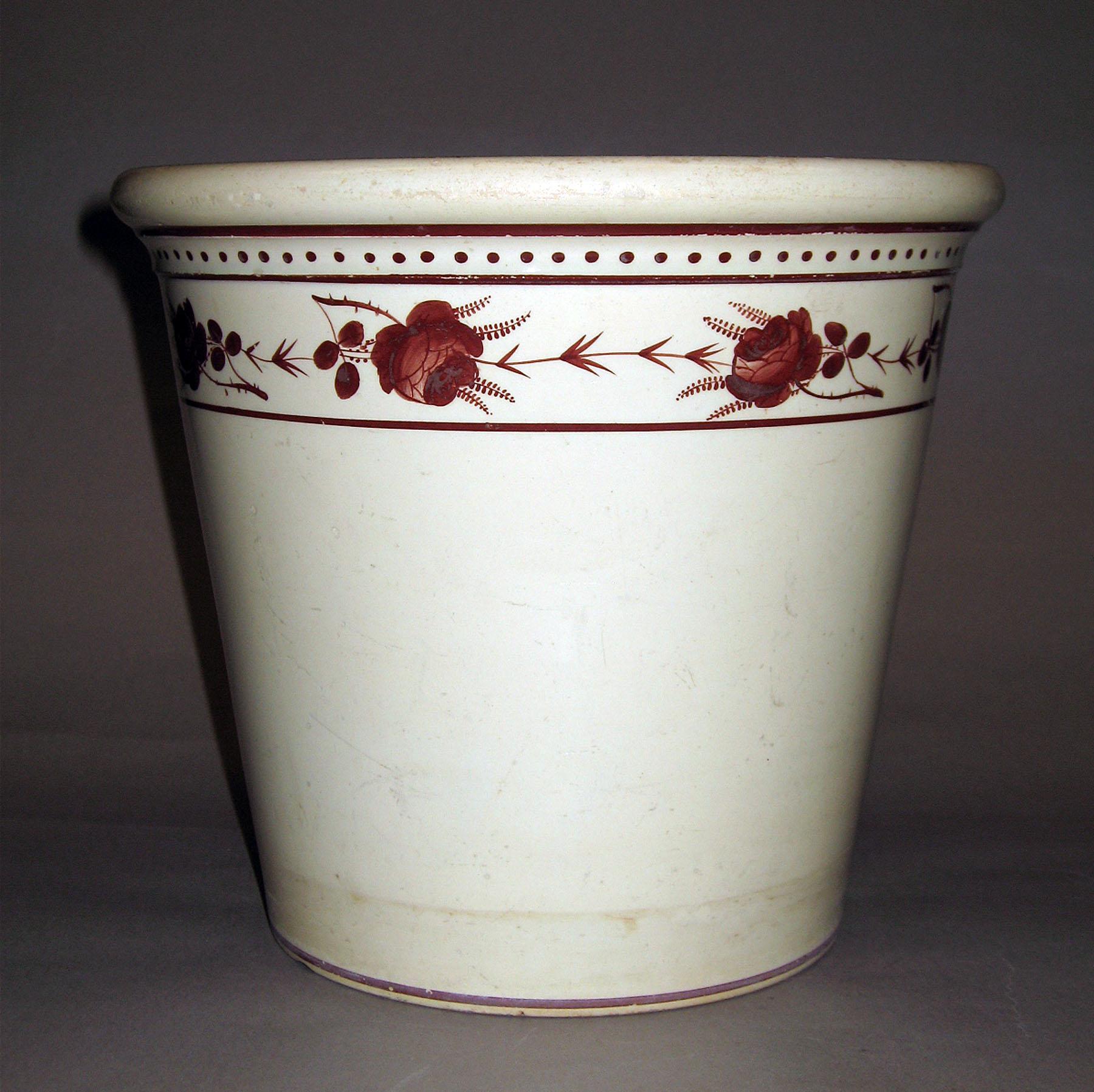 1969.1423.002 Creamware flower pot