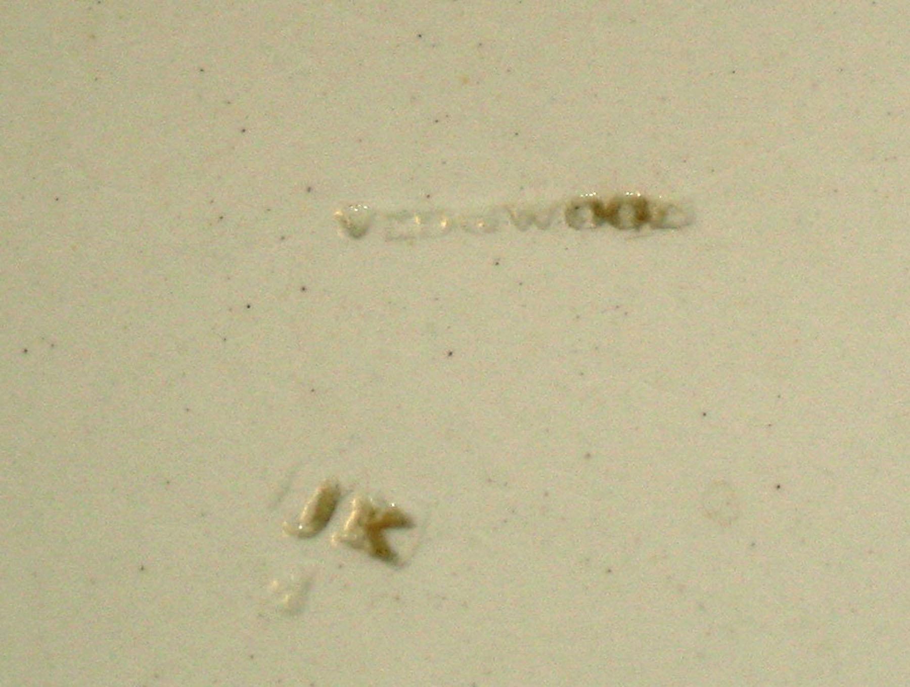1969.1440 Wedgwood plate (marks)