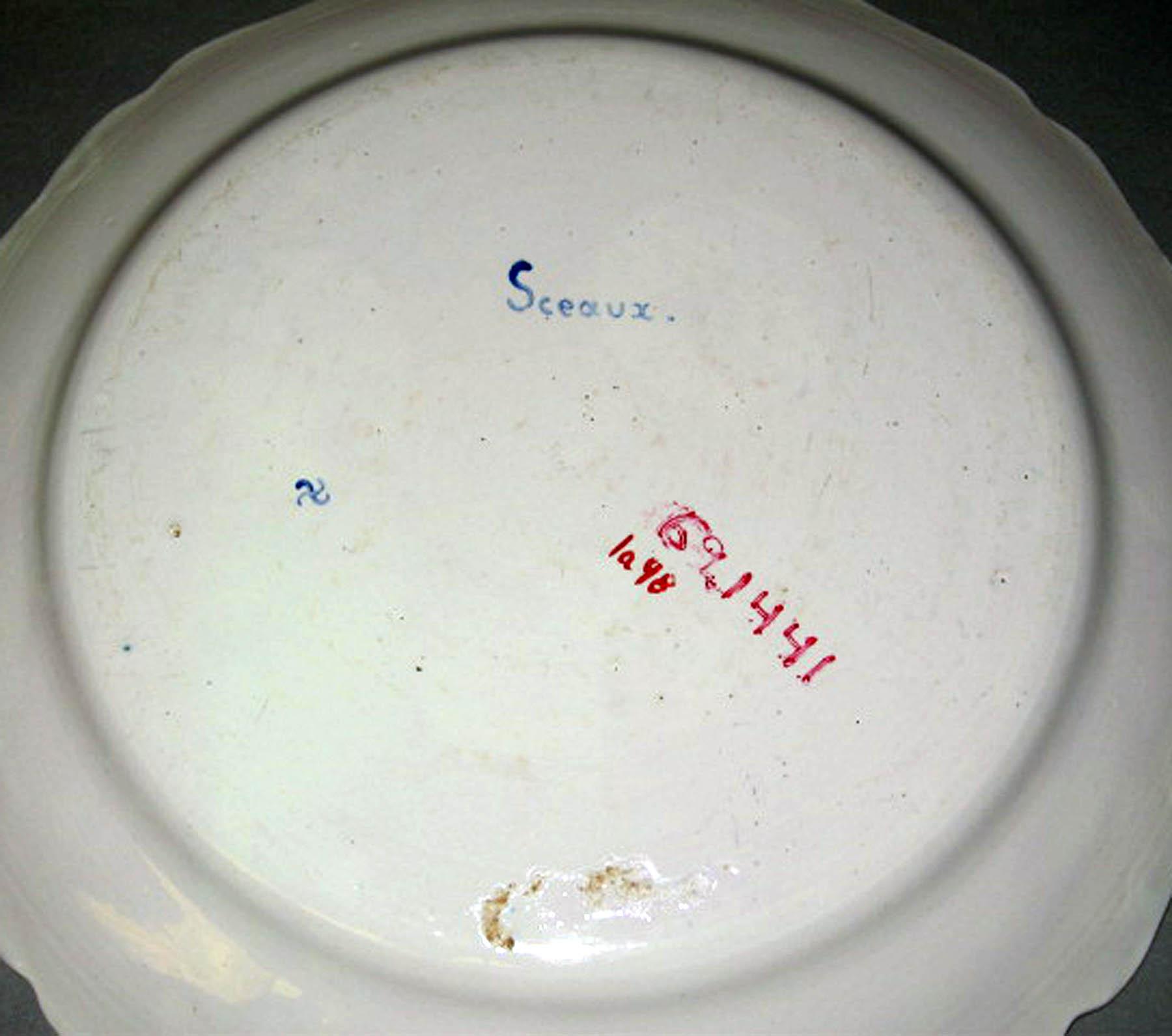 1969.1441 Sceaux faience plate (underside)