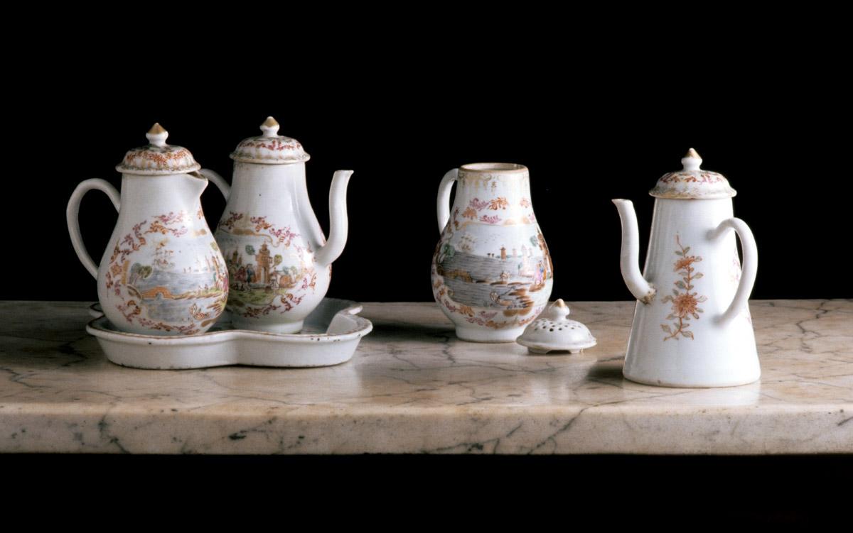 1969.1442.001-.005 Grouping: Tray, Coffee pot, Teapot, Caster and Cream or milk jug