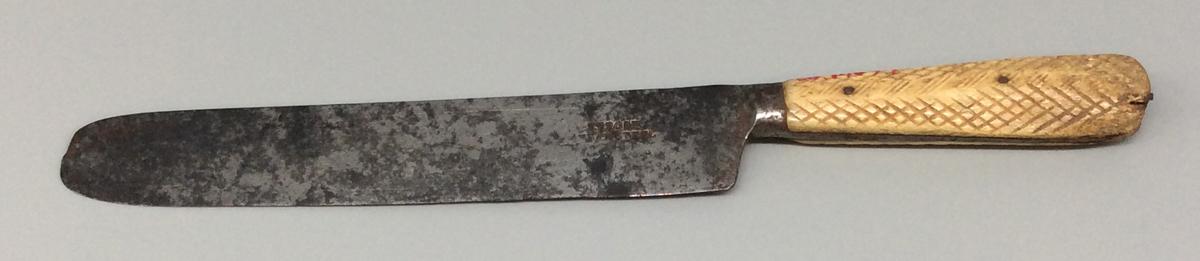 1969.1497.001 Knife, view 1