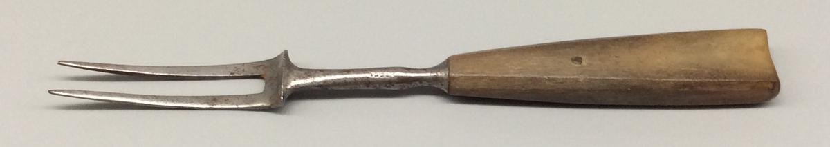 1969.1499.001 Fork, view 1