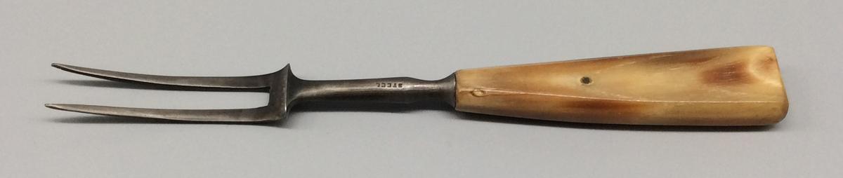 1969.1499.002 Fork, view 1