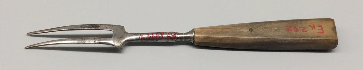 1969.1499.003 Fork, view 2