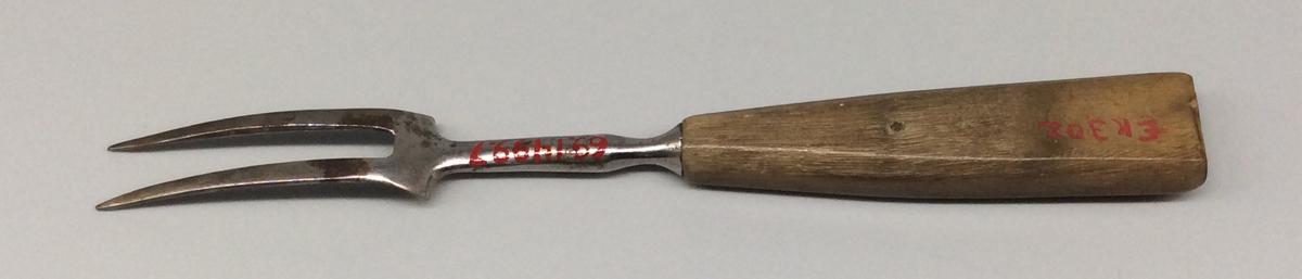 1969.1499.007 Fork, view 2