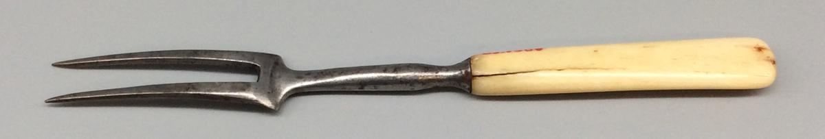 1969.1500 Fork, view 2
