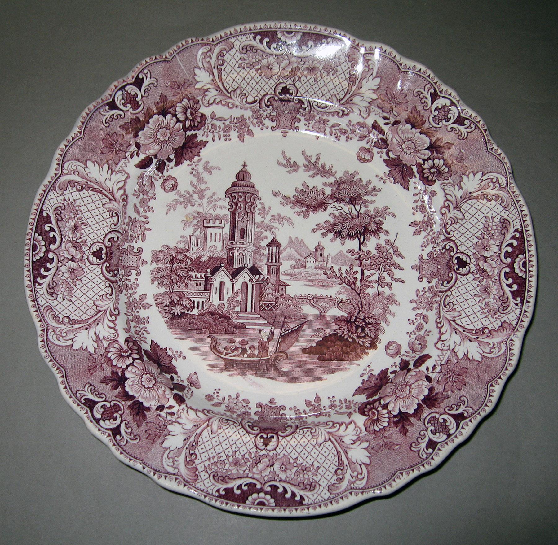 1969.1590 Earthenware plate