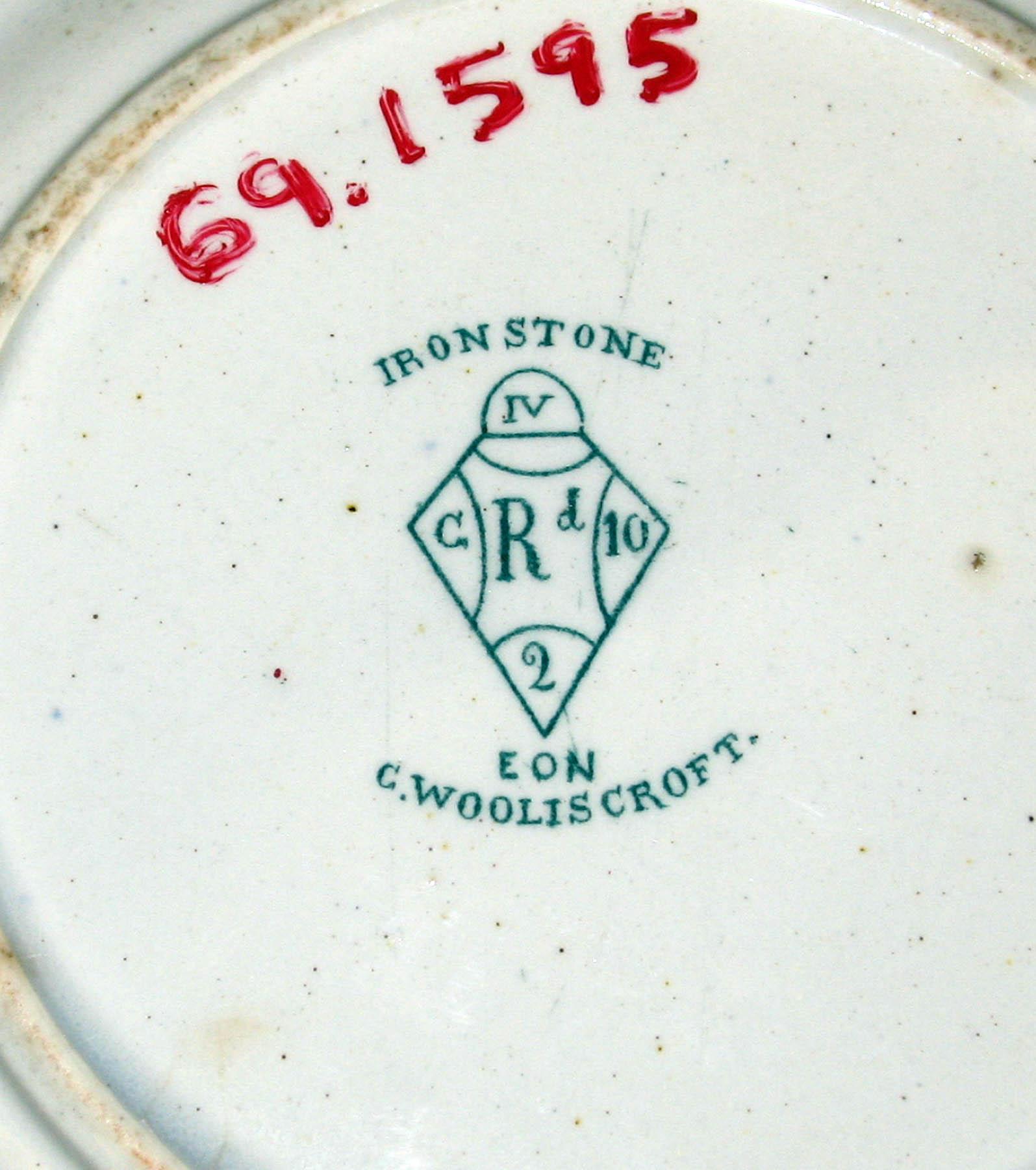 1969.1595 Wooliscroft plate (mark)