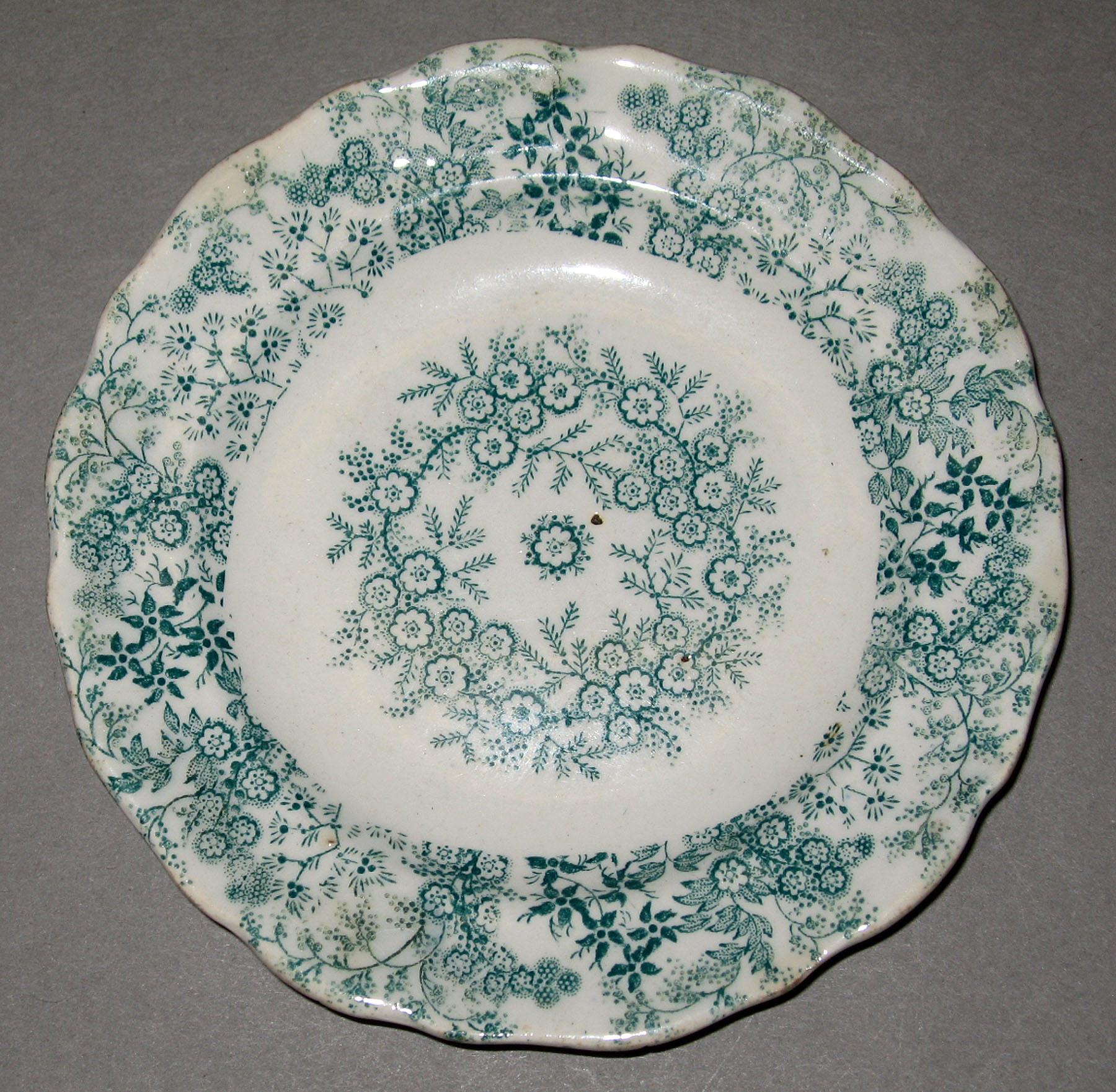 1969.1602 Earthenware cup plate