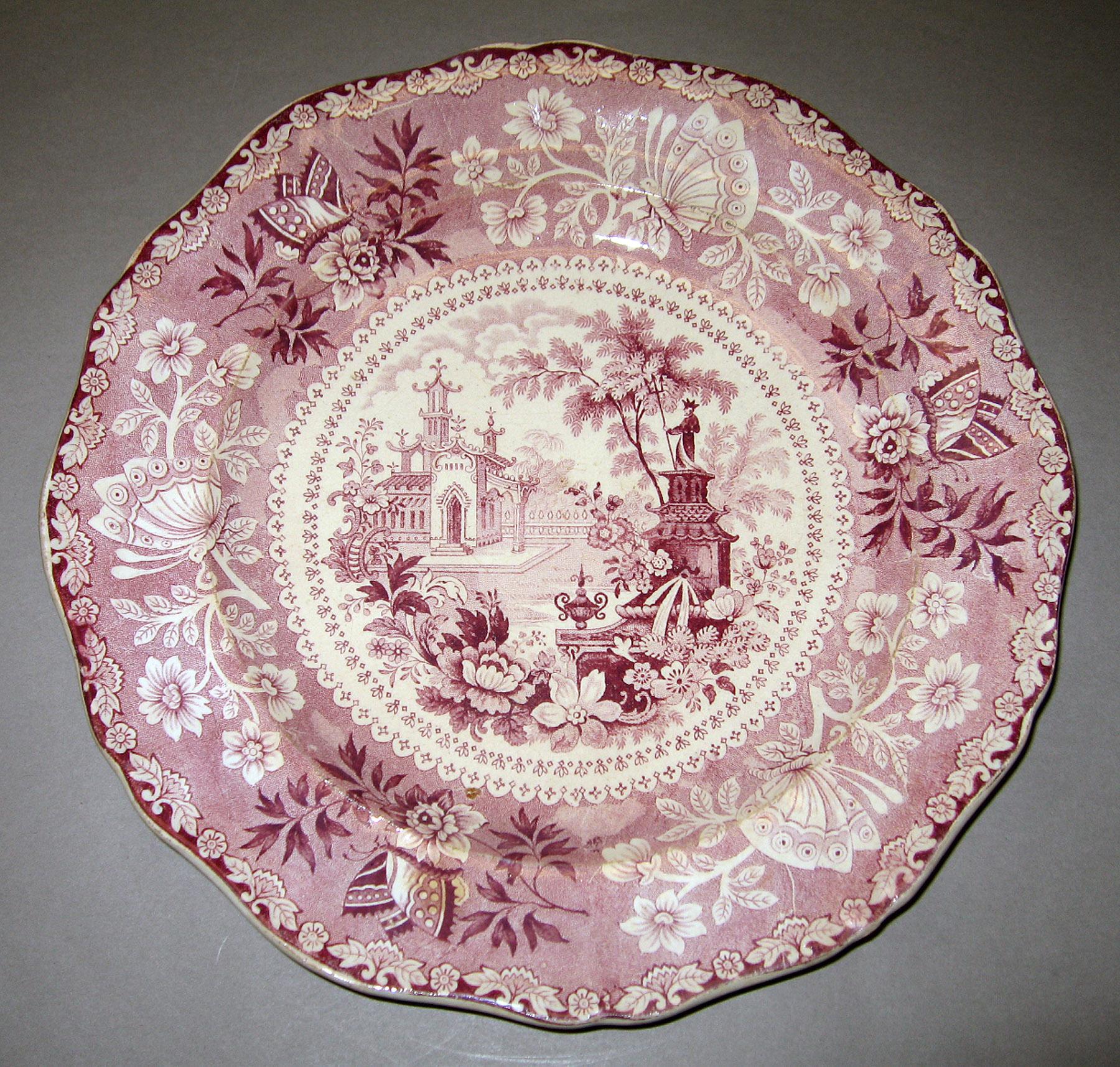 1969.1610 Earthenware plate