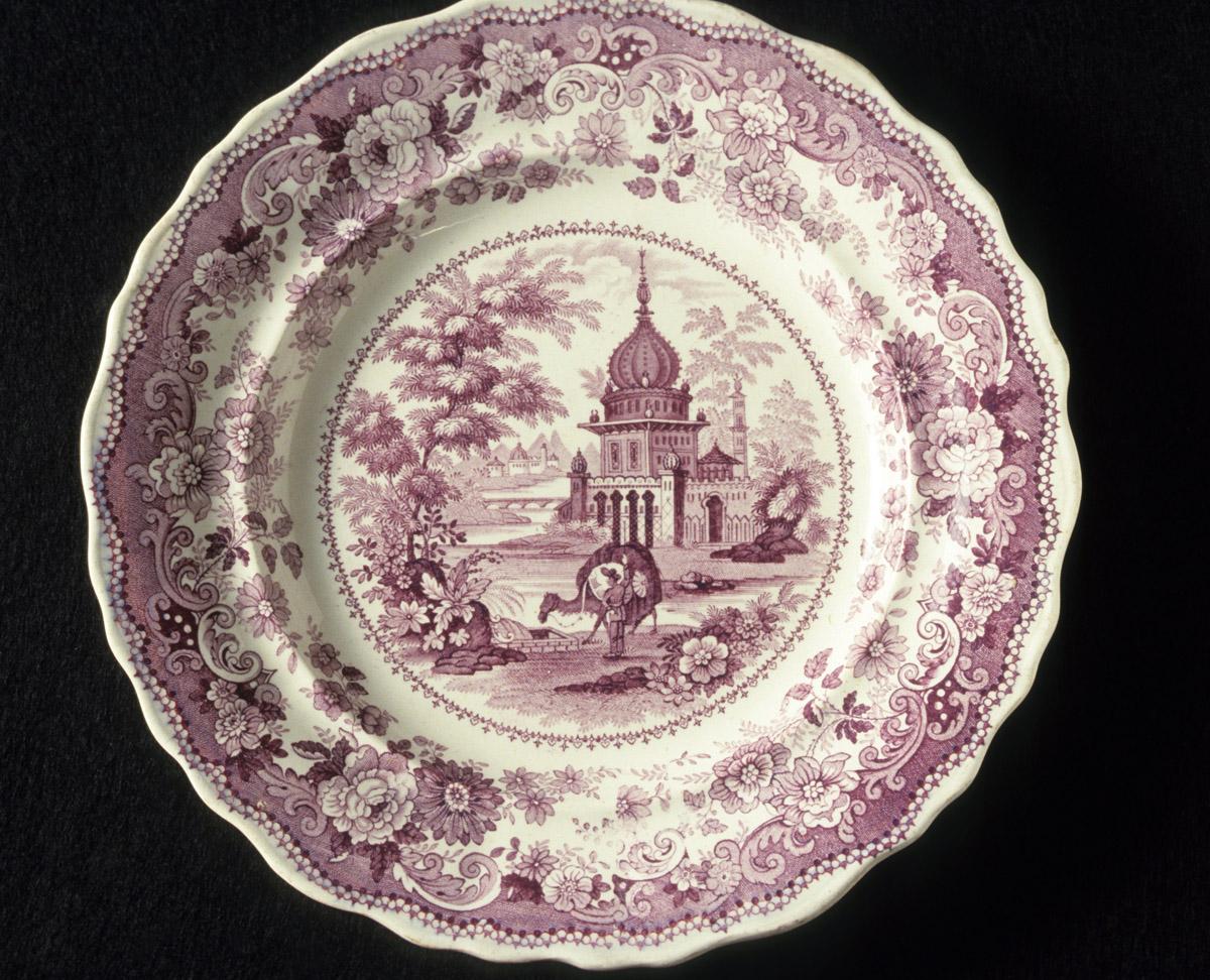 1969.1615 Oriental scenery plate