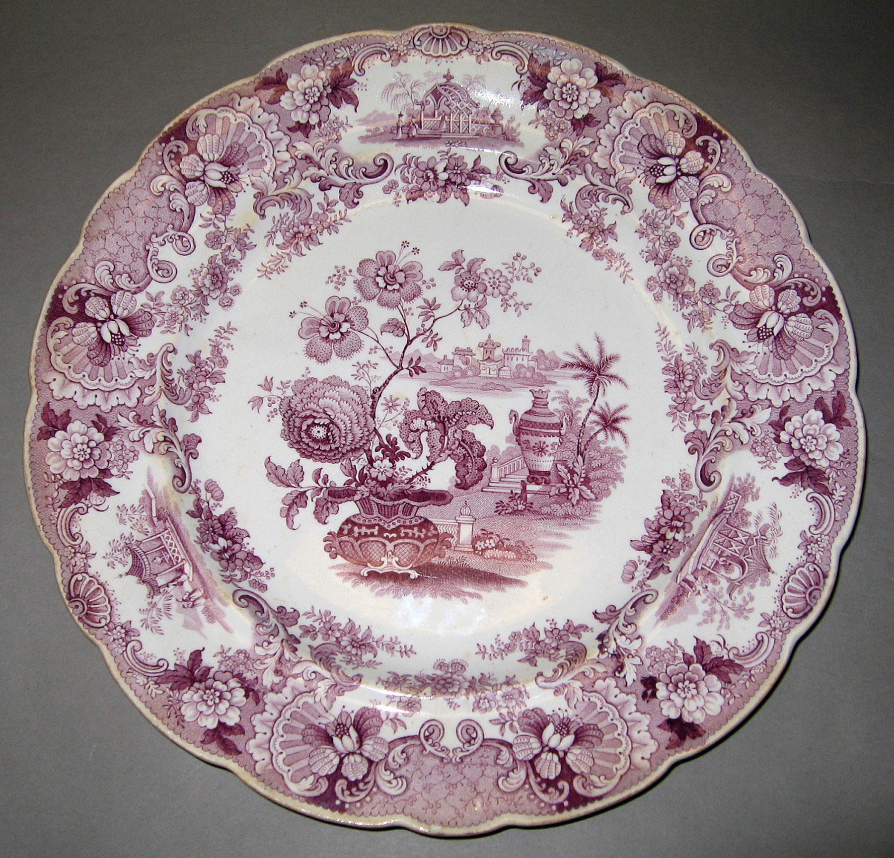 1969.1623 Earthenware plate