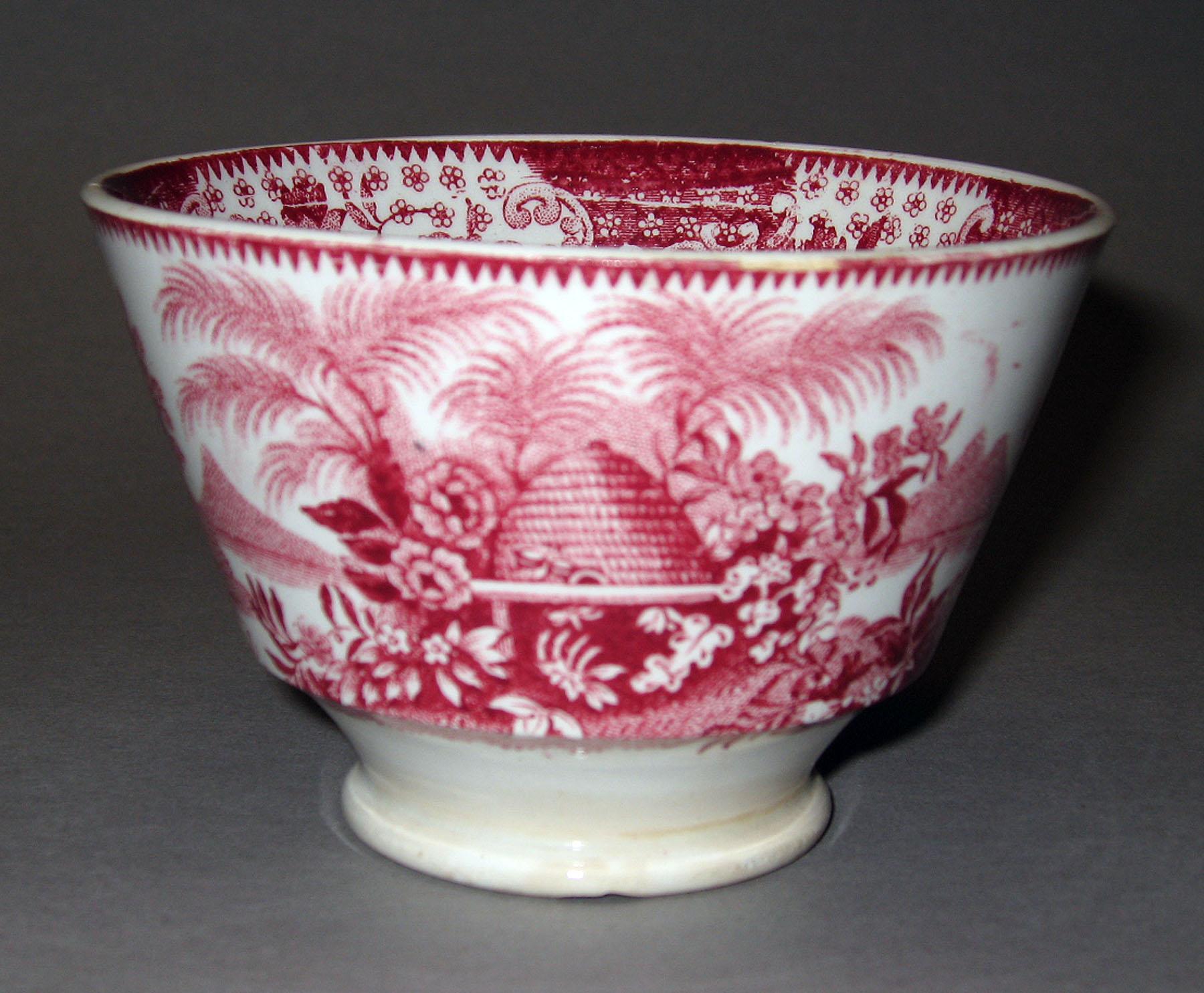 1969.1657 Earthenware tea bowl